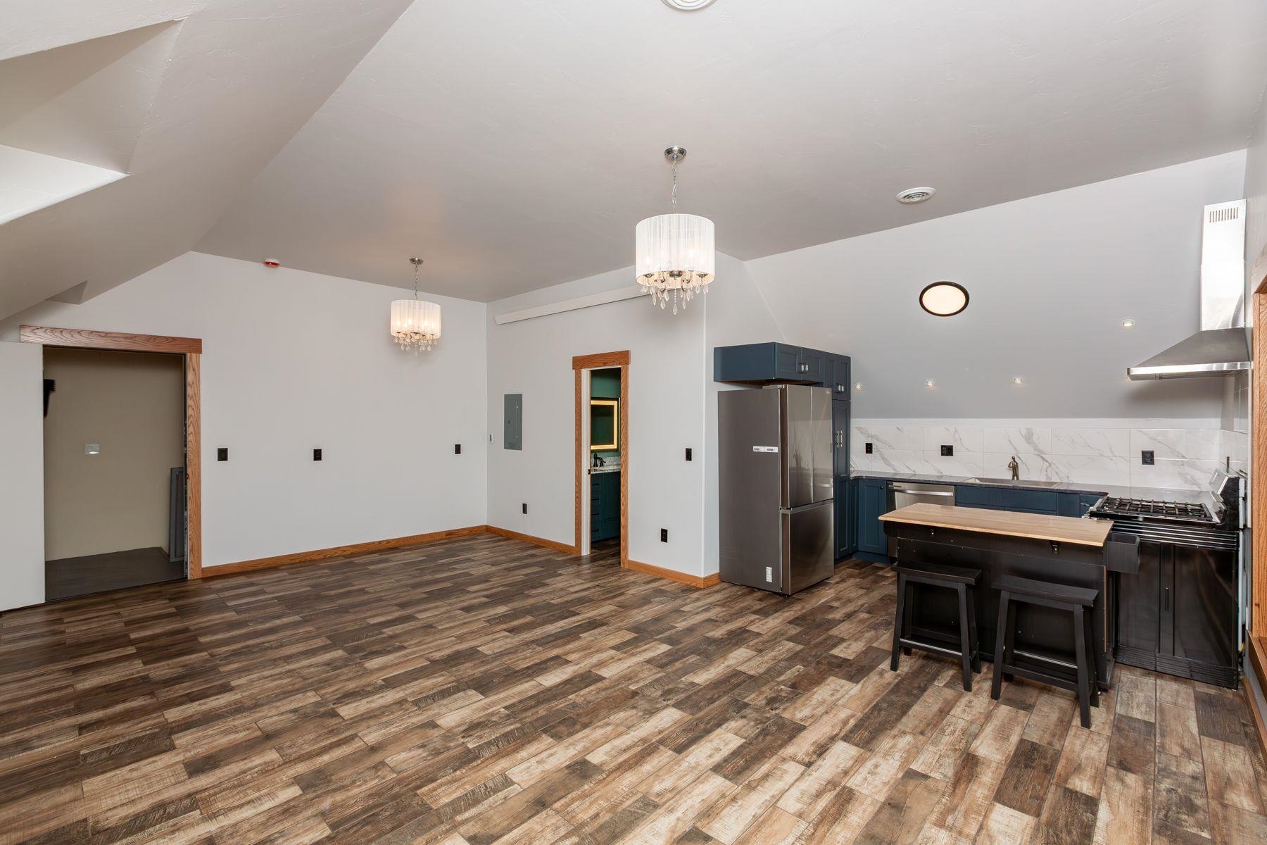 30394 J Road Property Photo 24
