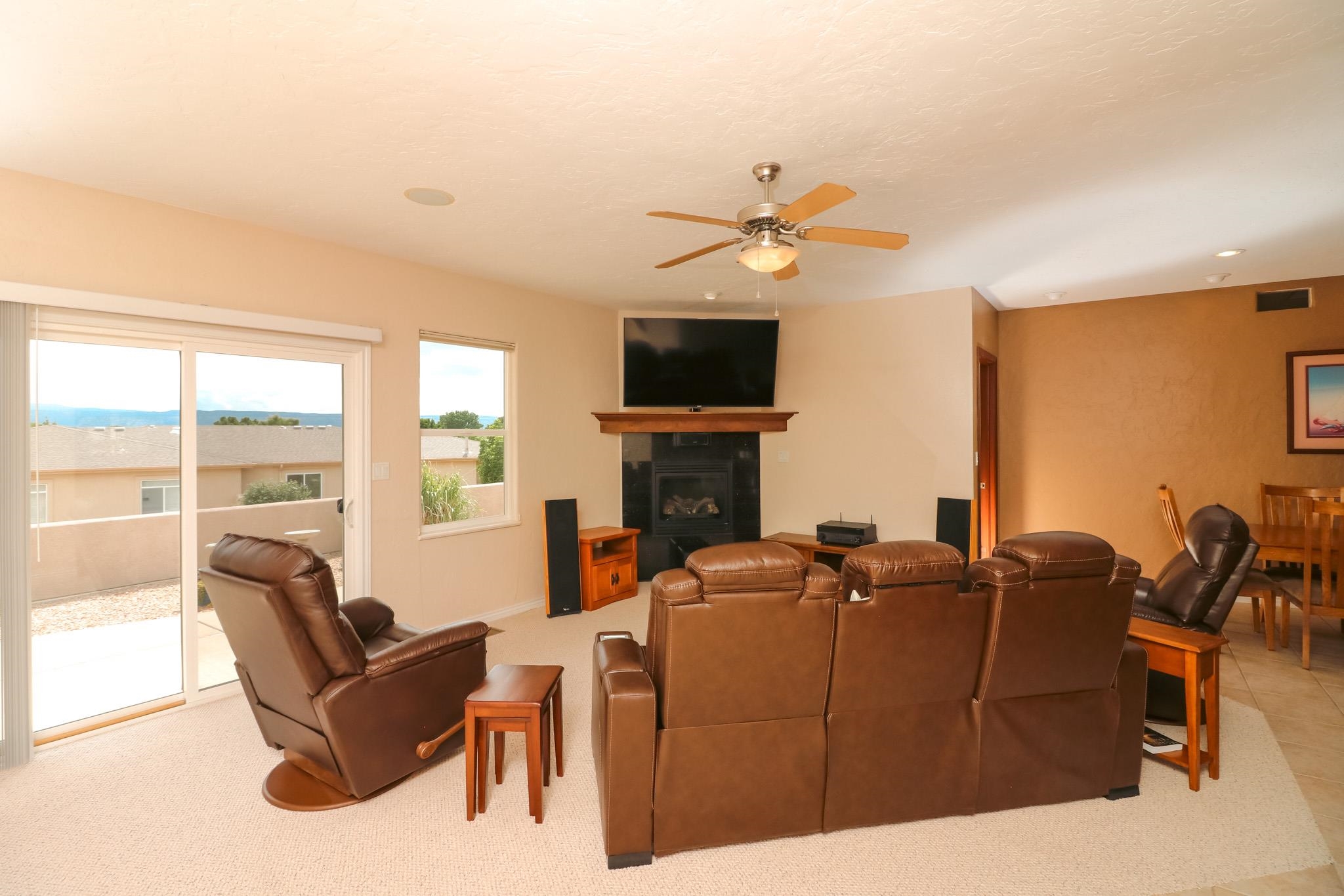 856 Summer Bend Court Property Photo 3