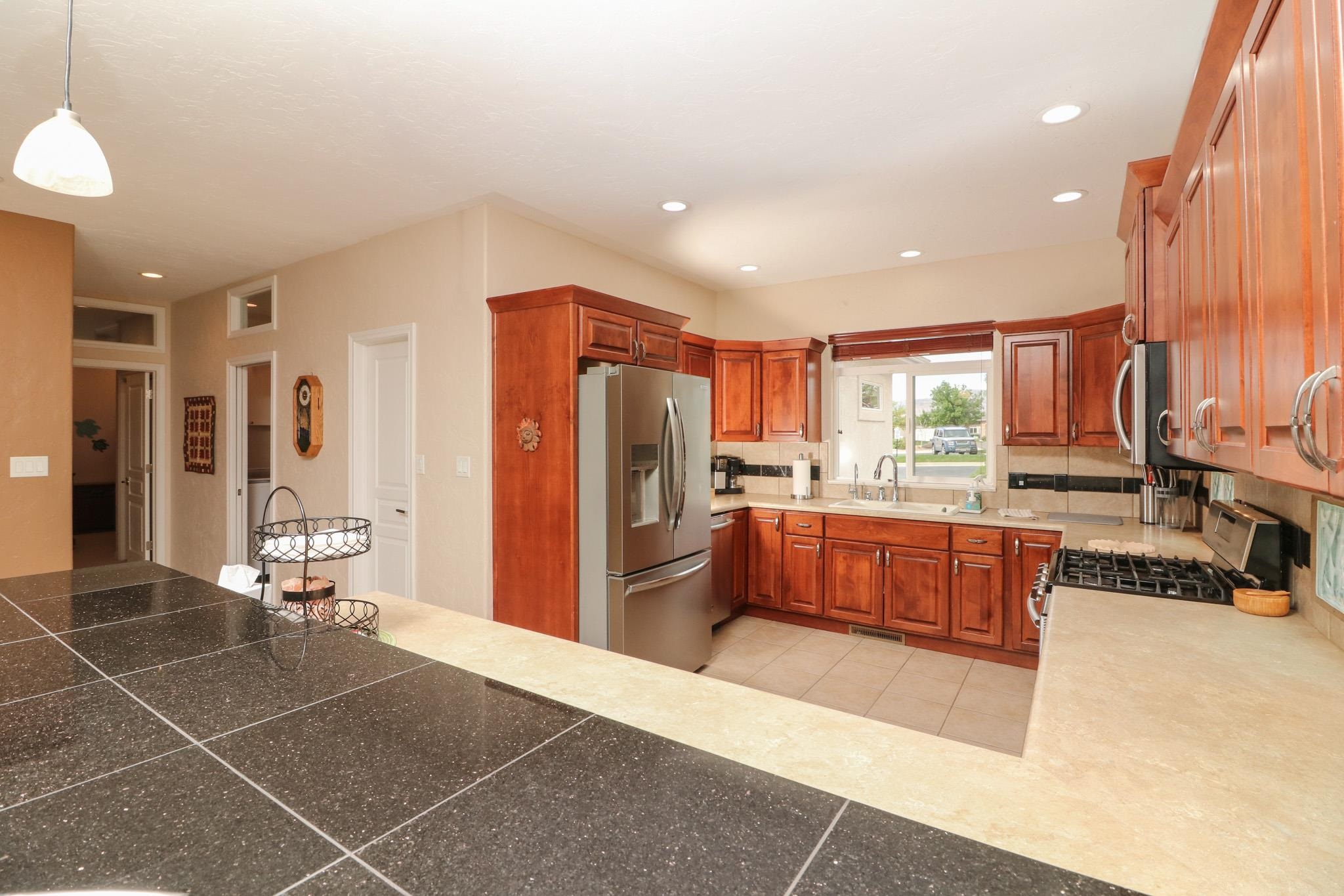 856 Summer Bend Court Property Photo 8