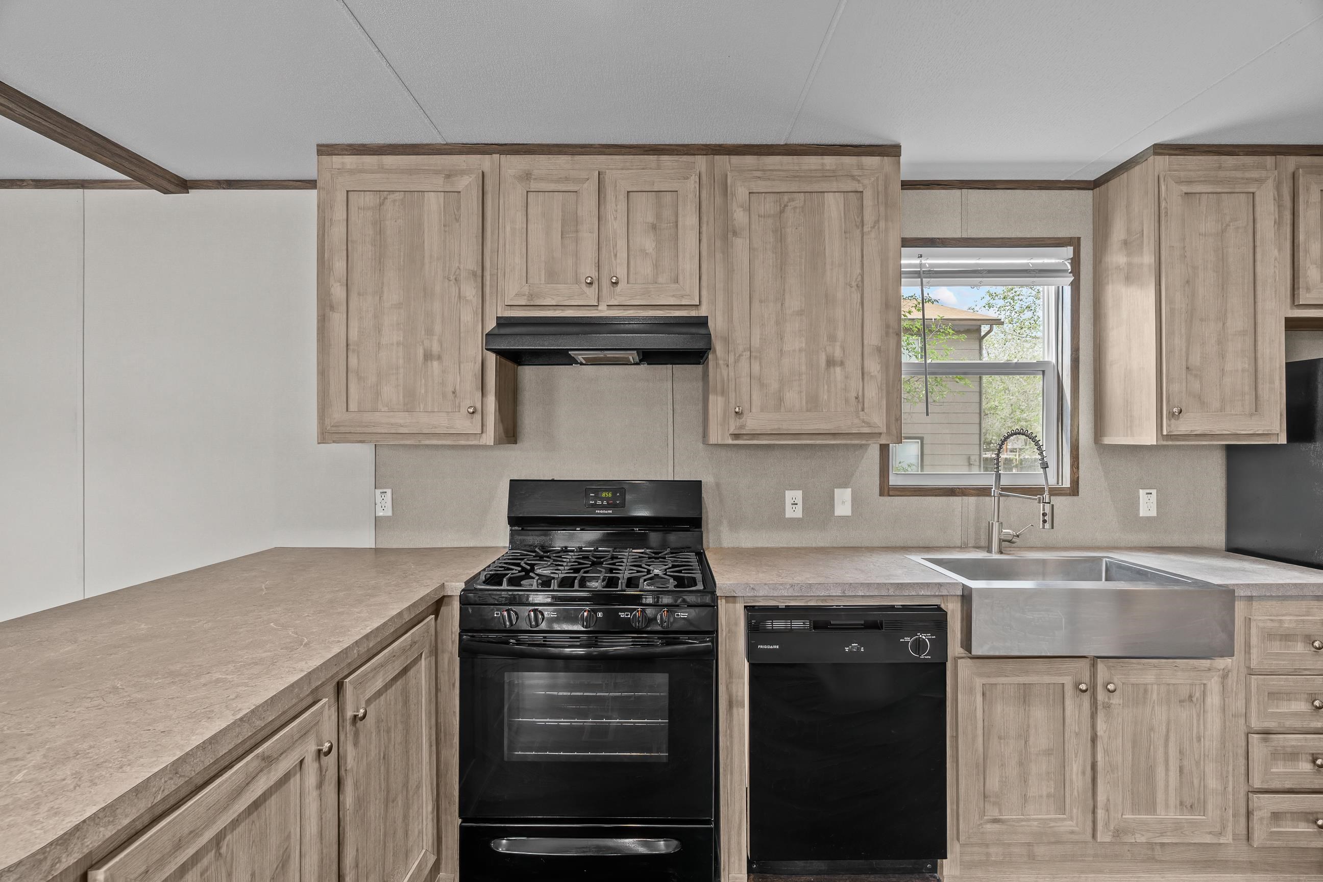 3199 E Road Property Photo 10