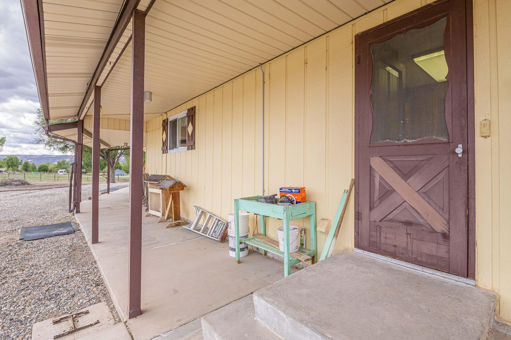 1176 17 1/2 Road Property Photo 6