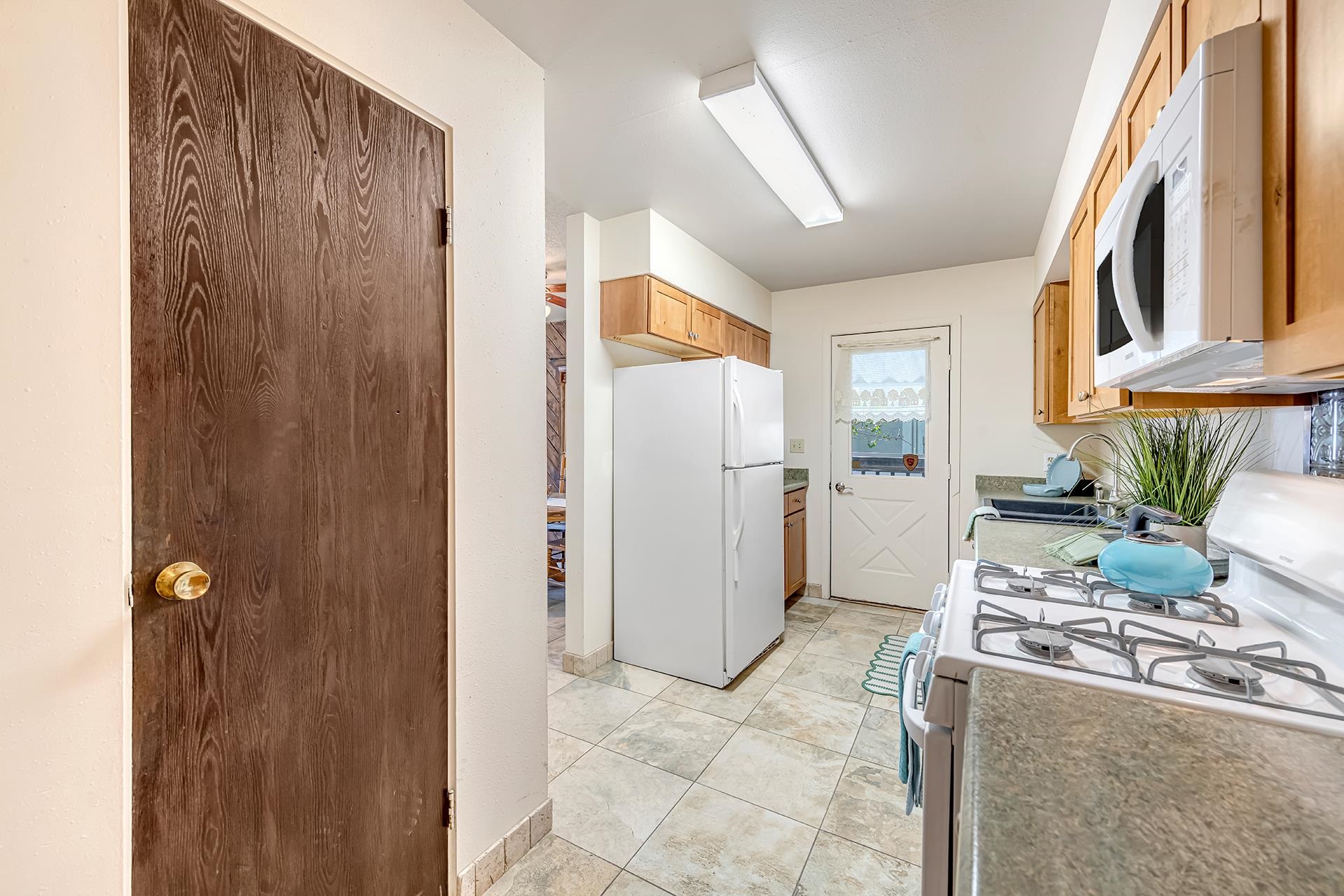 155 N Cherry Street Property Photo 14