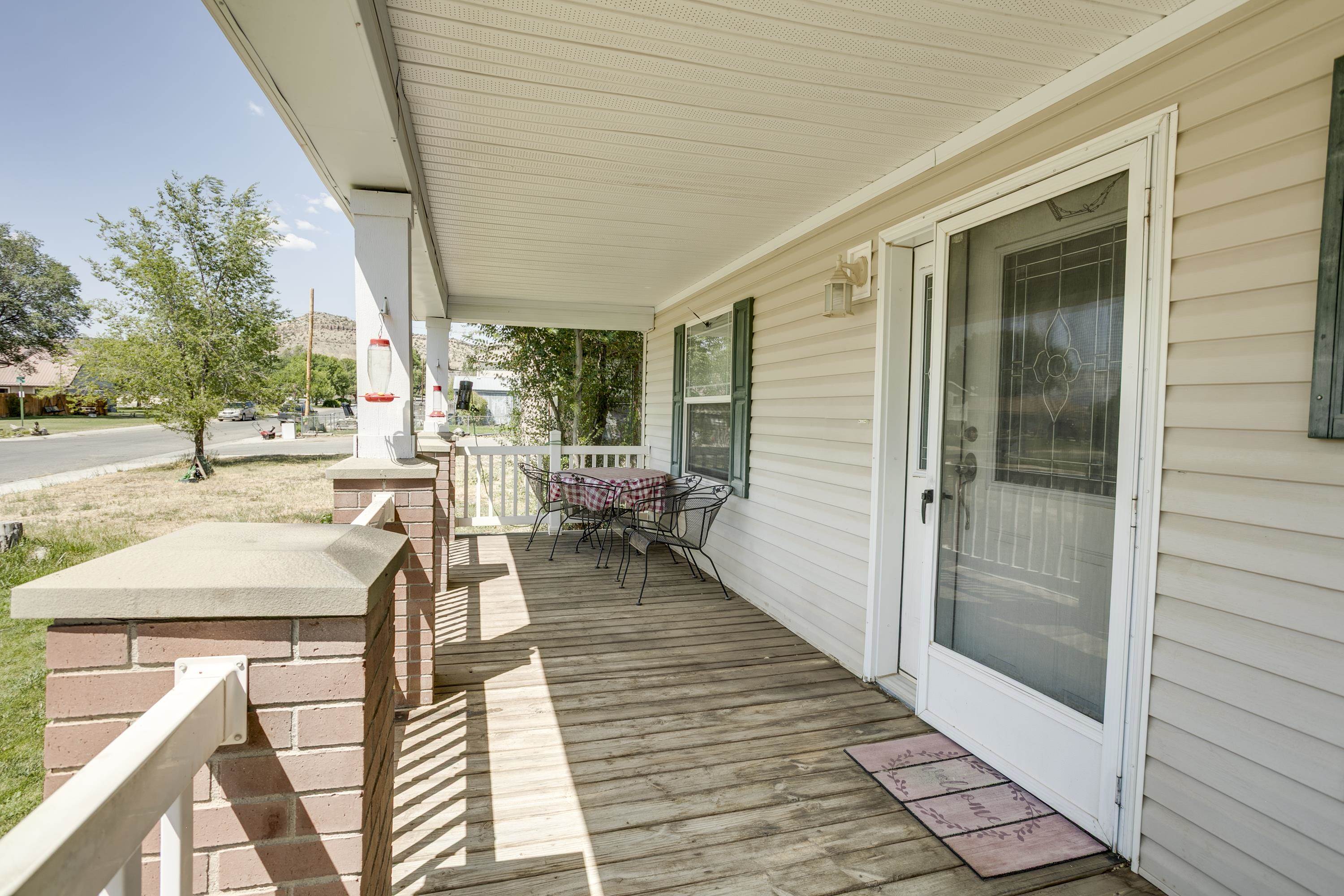 580 Denver Avenue Property Photo 6