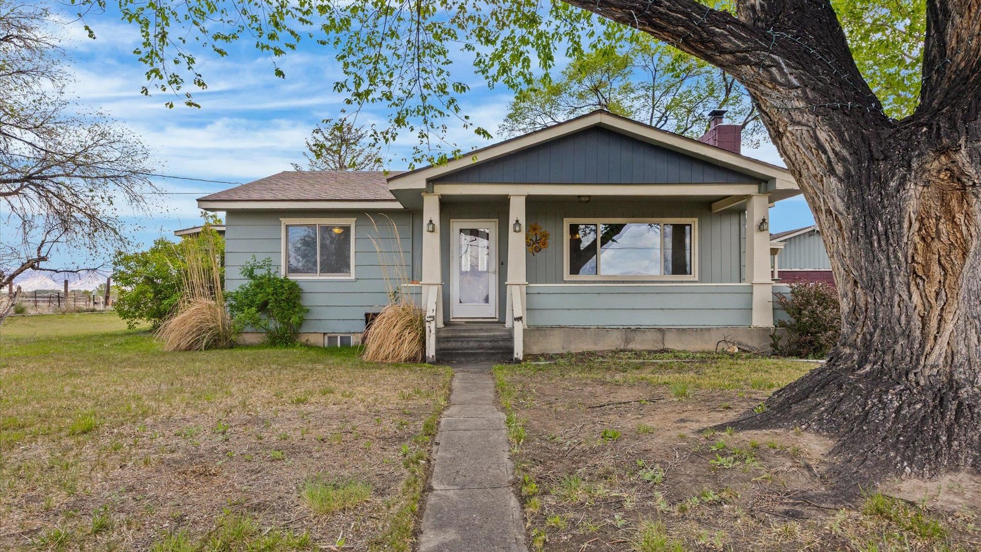 1088 20 Road Property Photo 1