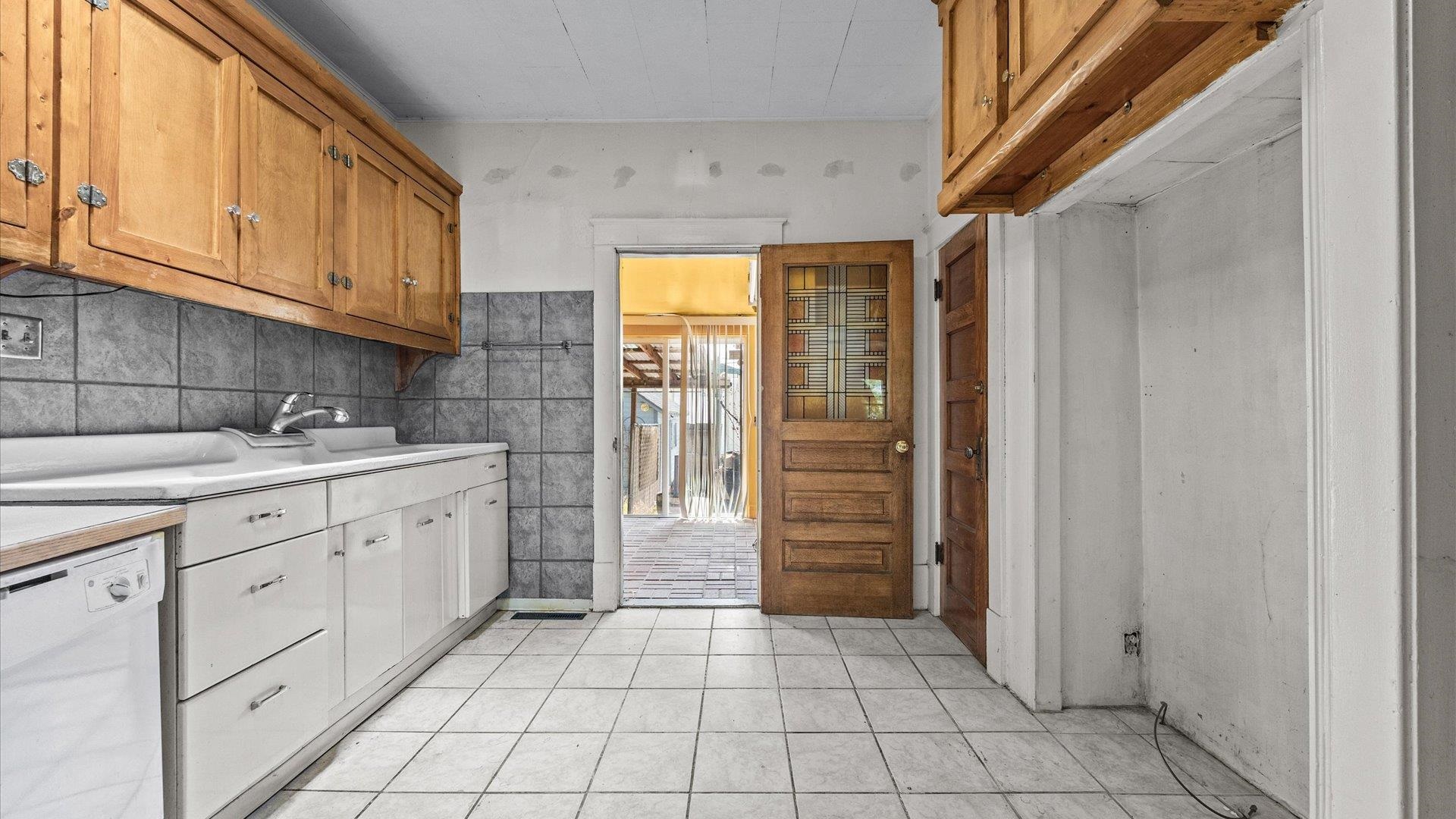907 Chipeta Avenue Property Photo 11