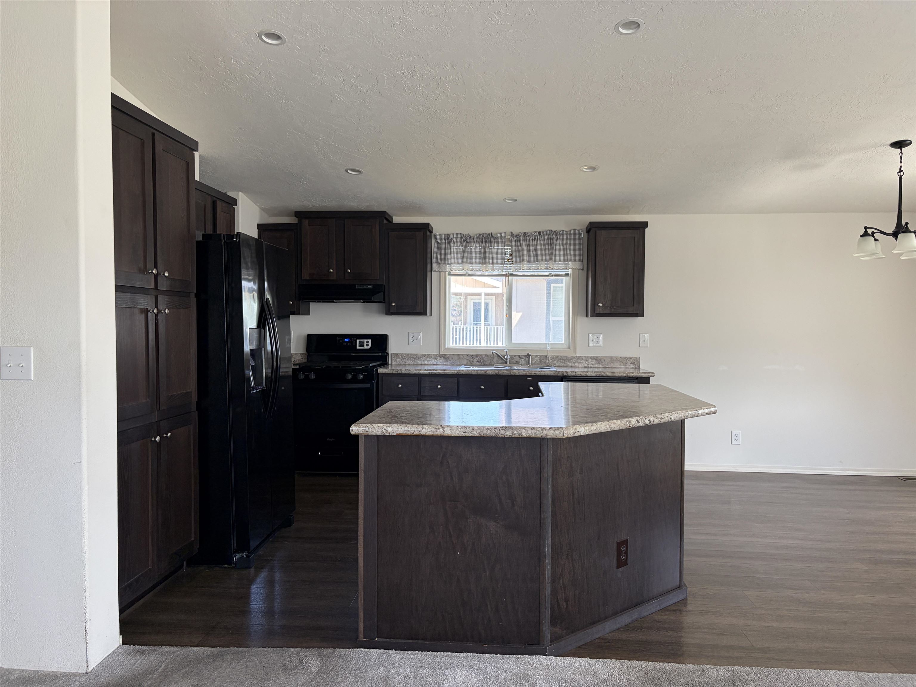 435 32 Road Property Photo 4