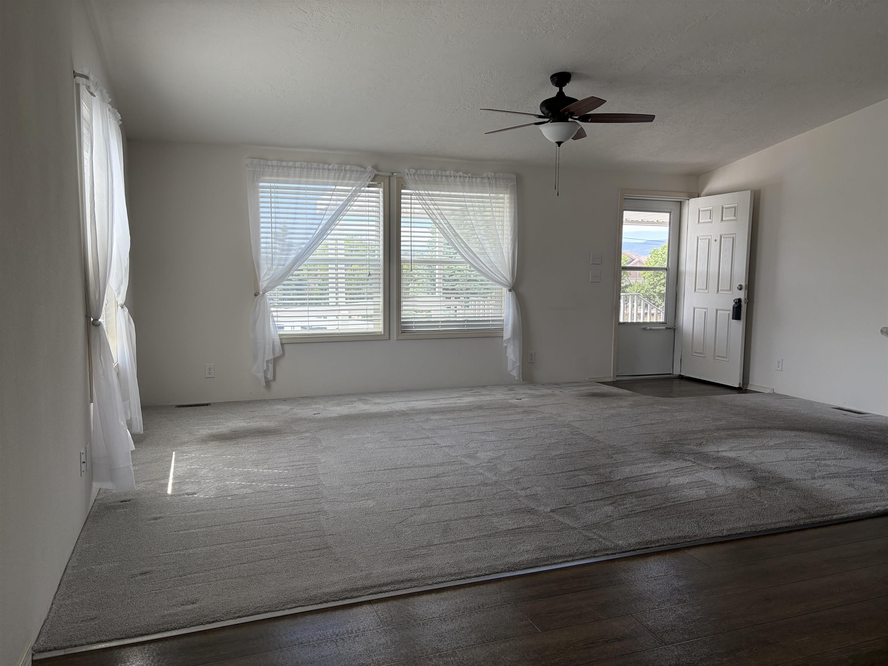 435 32 Road Property Photo 8