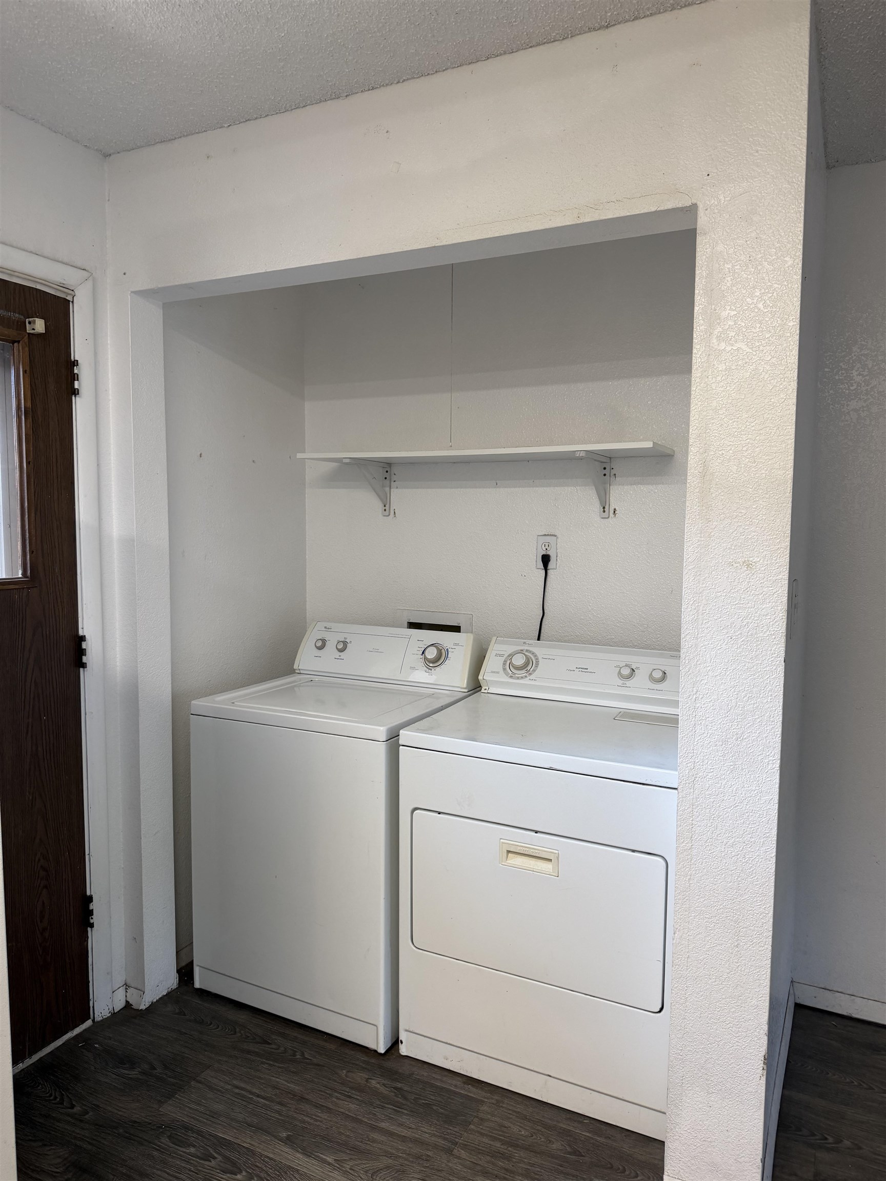 2150 College Place Property Photo 9