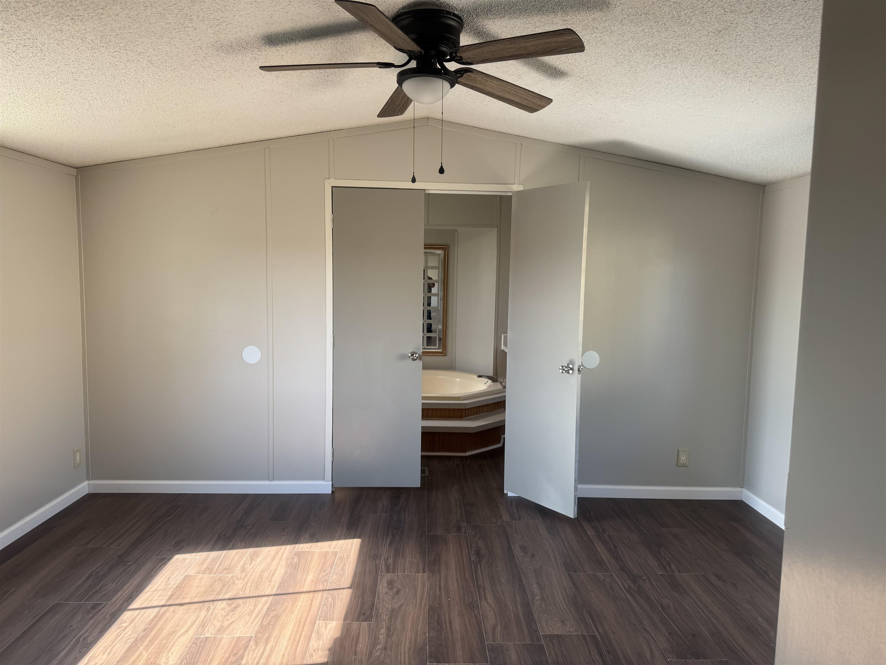 1040 Gilsonite Avenue Property Photo 5