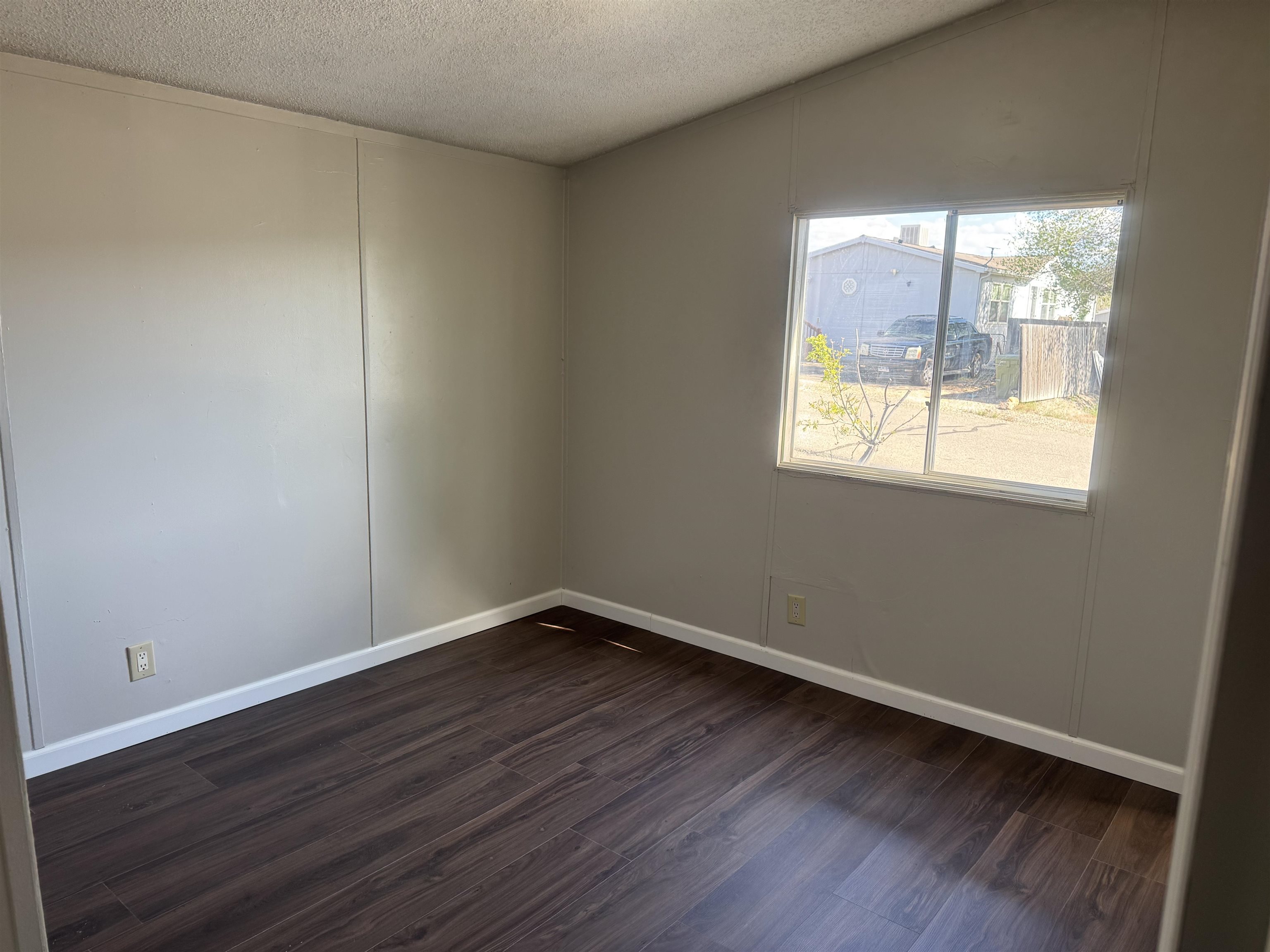 1040 Gilsonite Avenue Property Photo 7