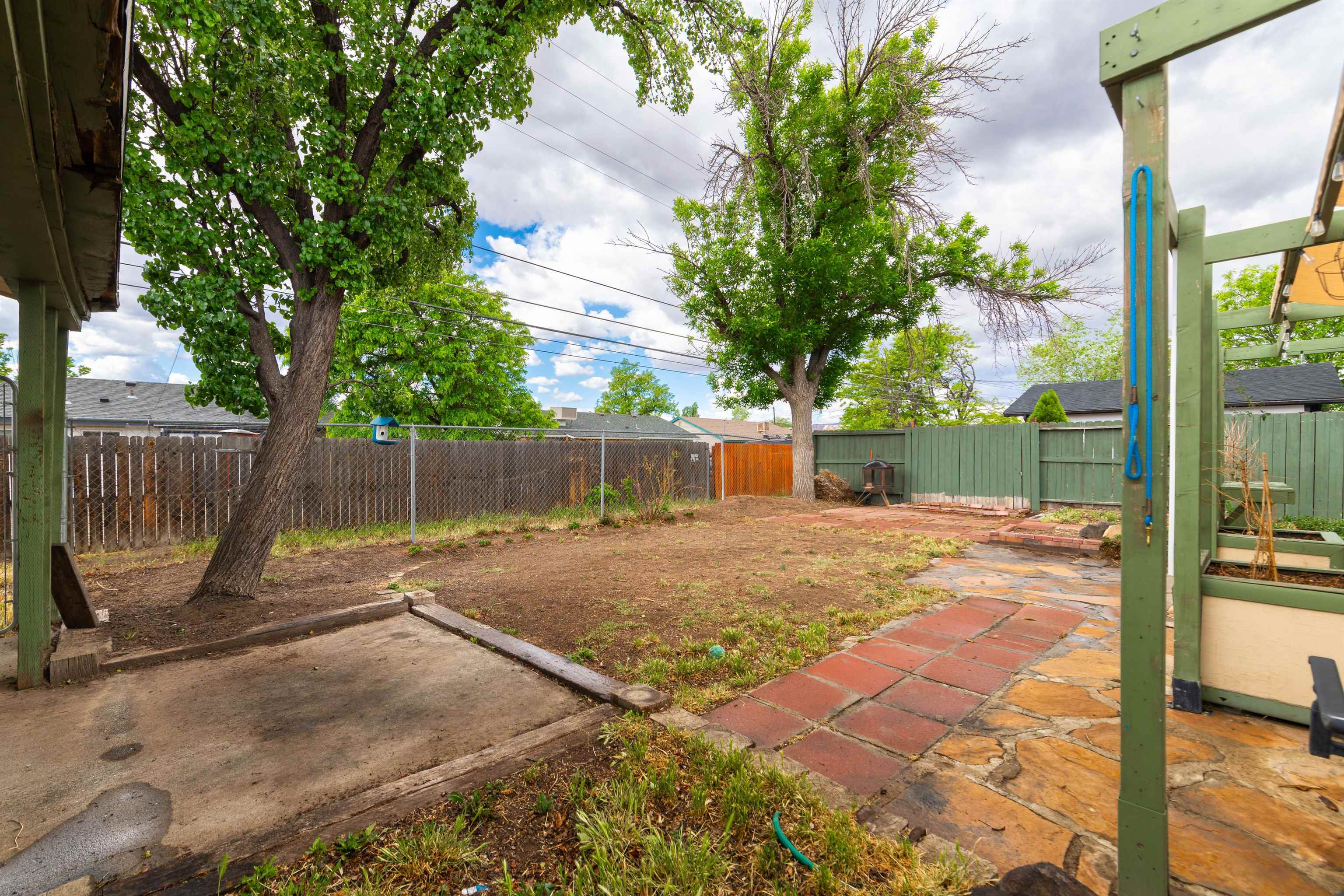 2435 Hill Avenue Property Photo 11