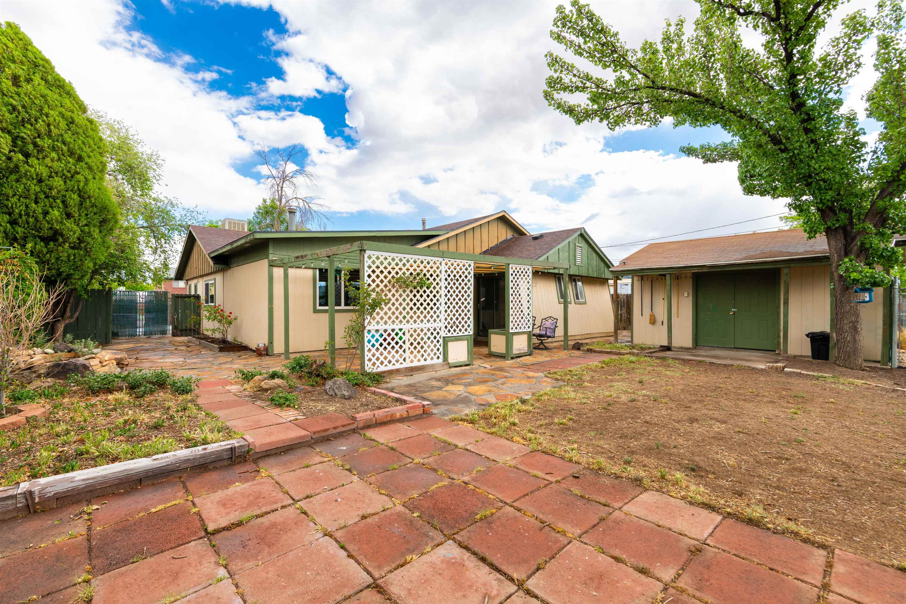 2435 Hill Avenue Property Photo 14