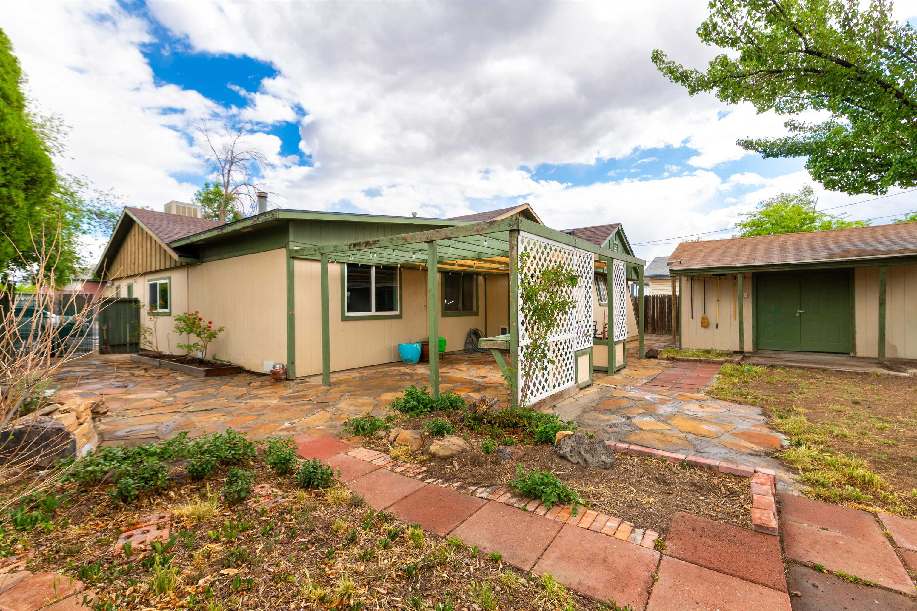 2435 Hill Avenue Property Photo 16