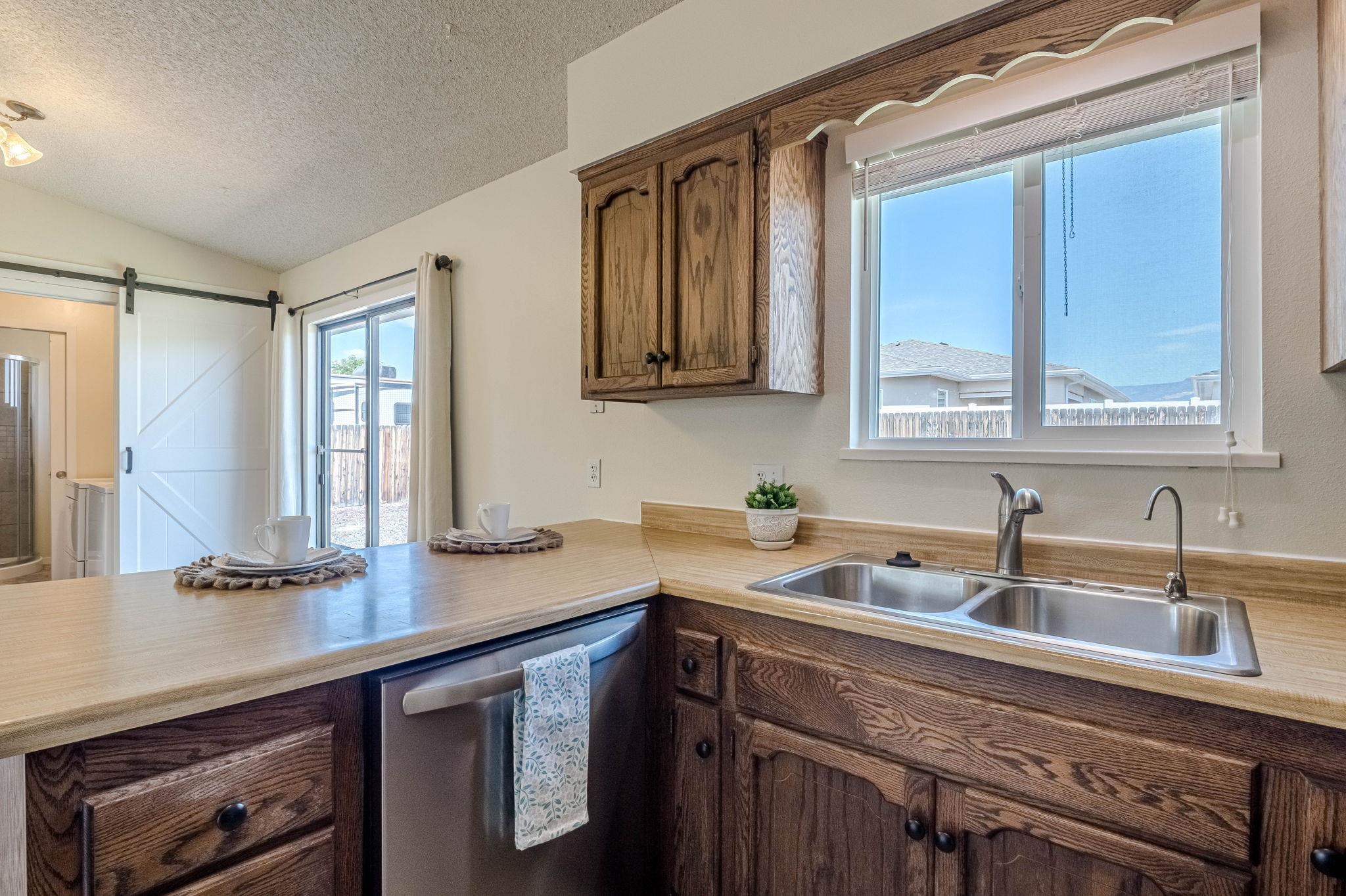 384 1/2 Dry Fork Way Property Photo 12