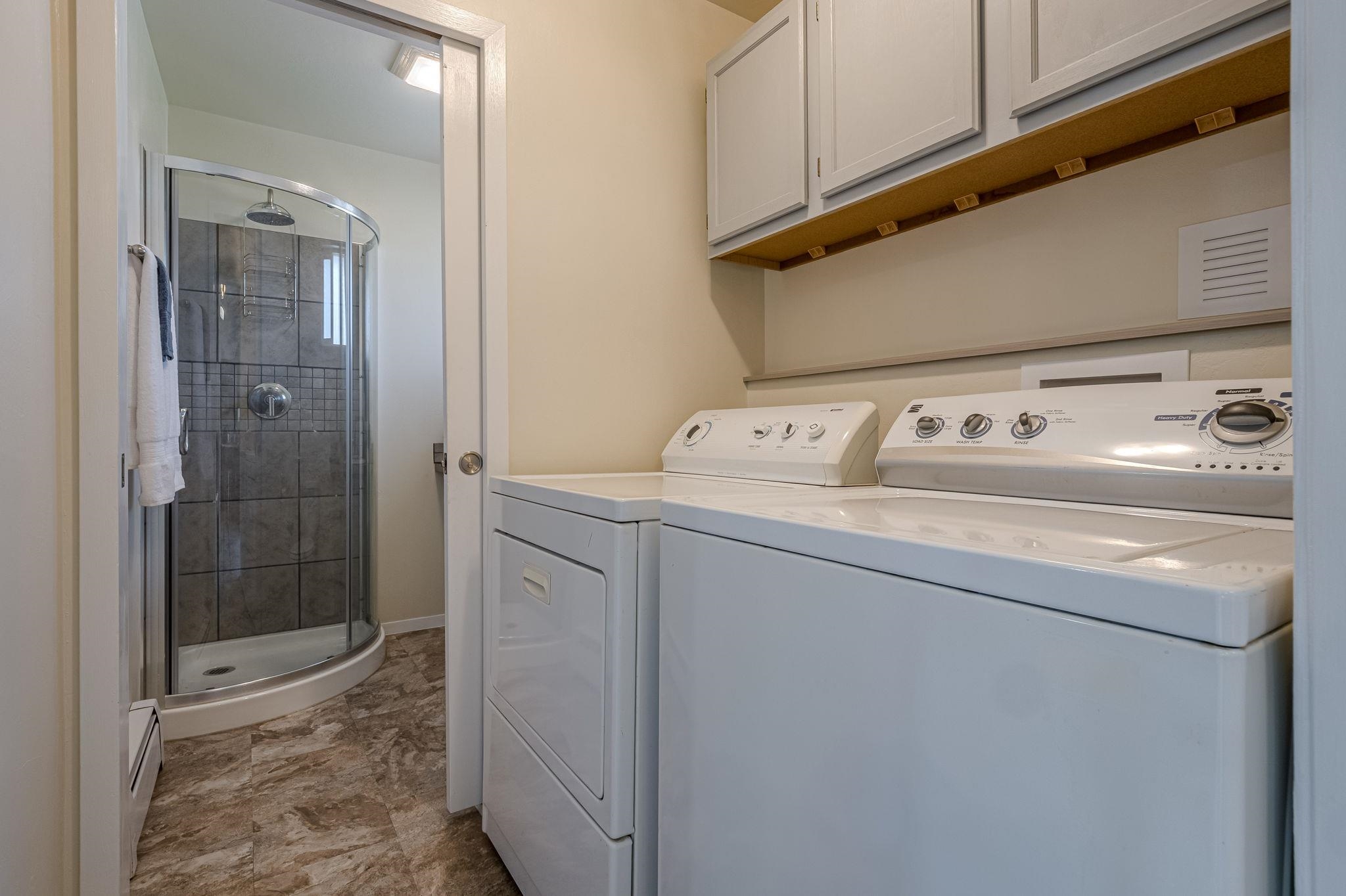 384 1/2 Dry Fork Way Property Photo 13