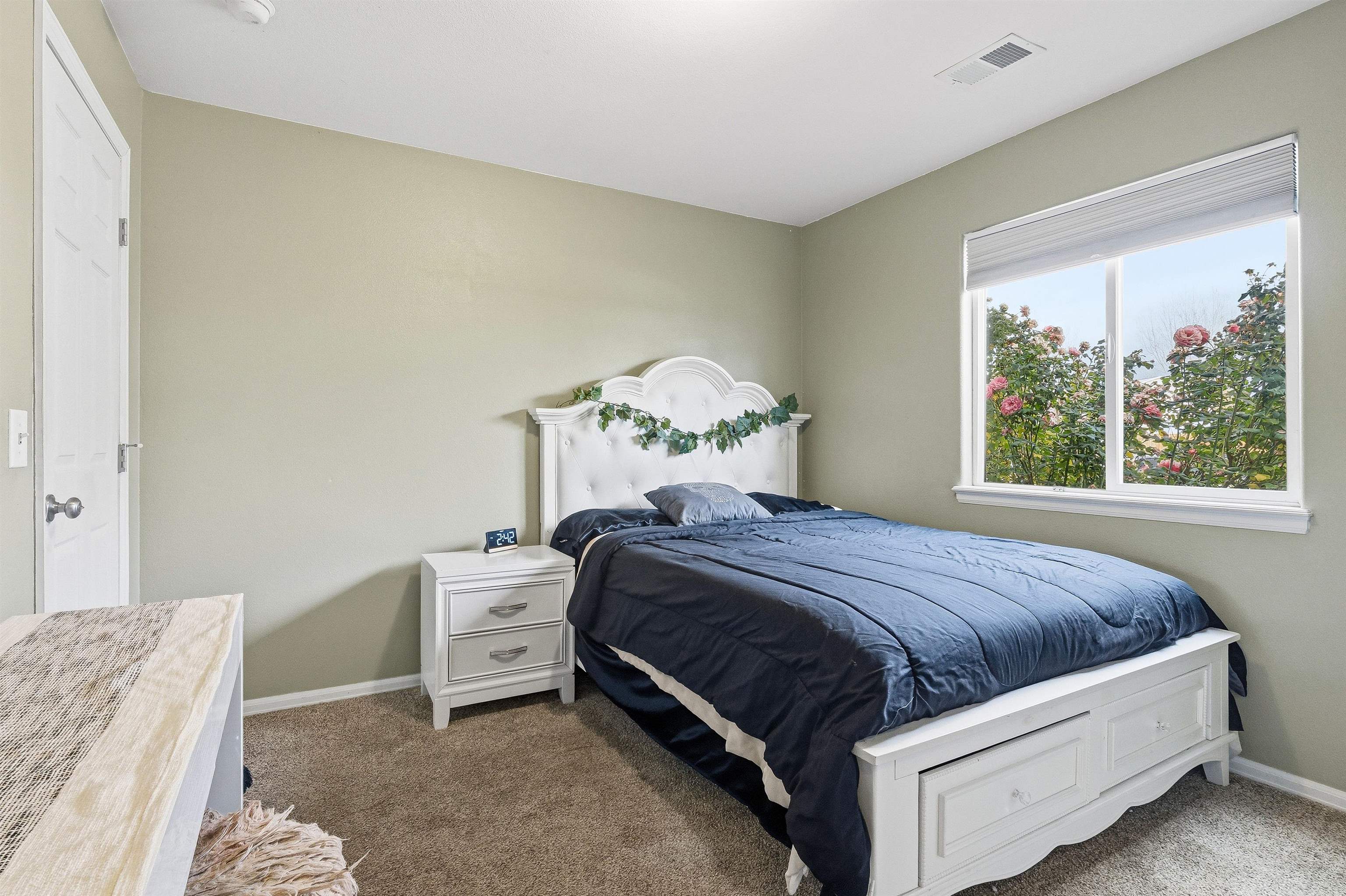391 Summer Glen Drive Property Photo 13