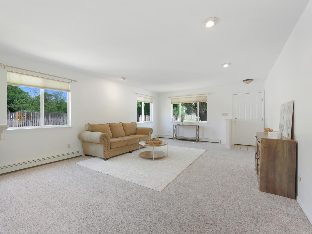 12 Rheims Court Property Photo 4