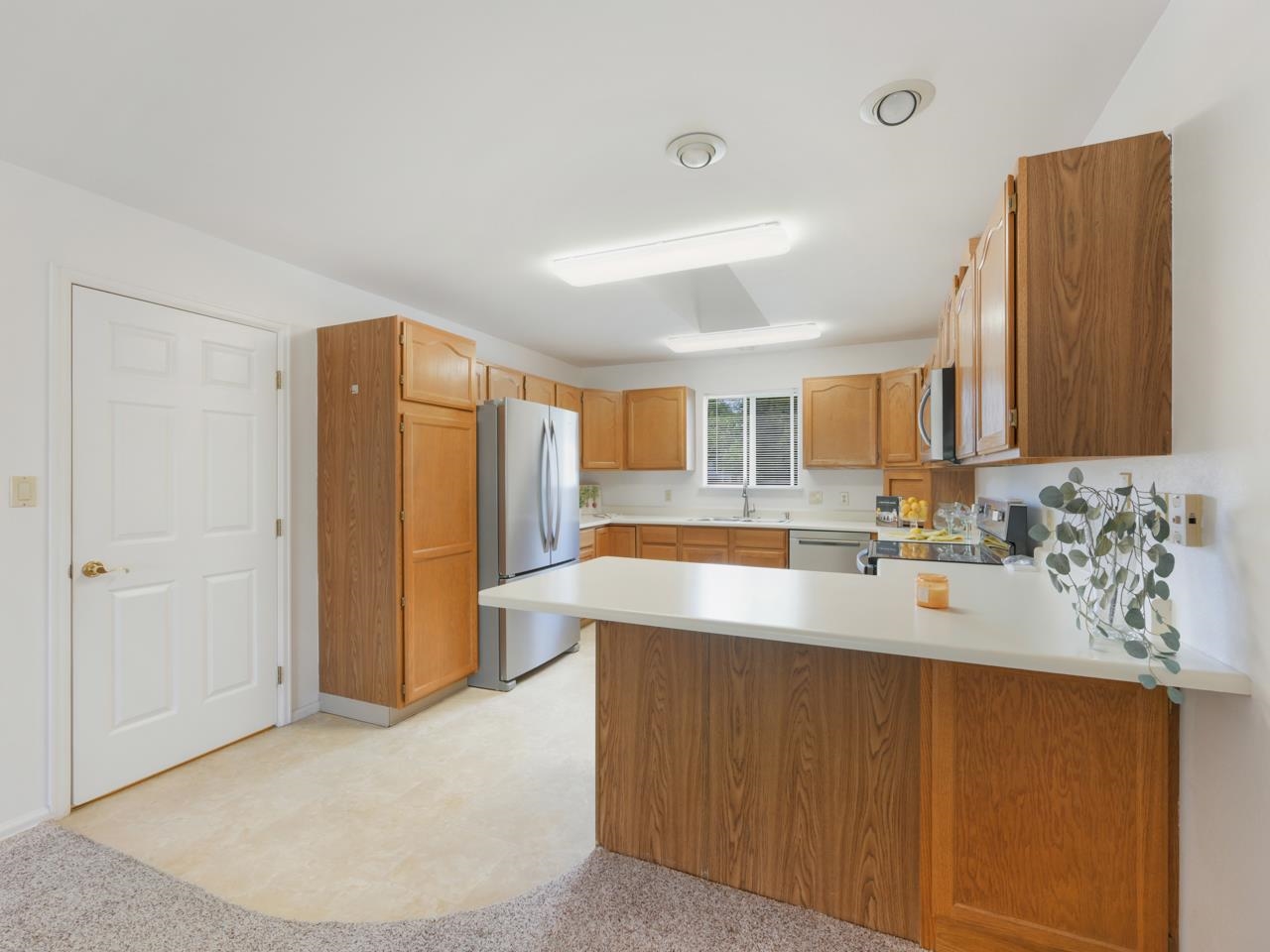 12 Rheims Court Property Photo 11
