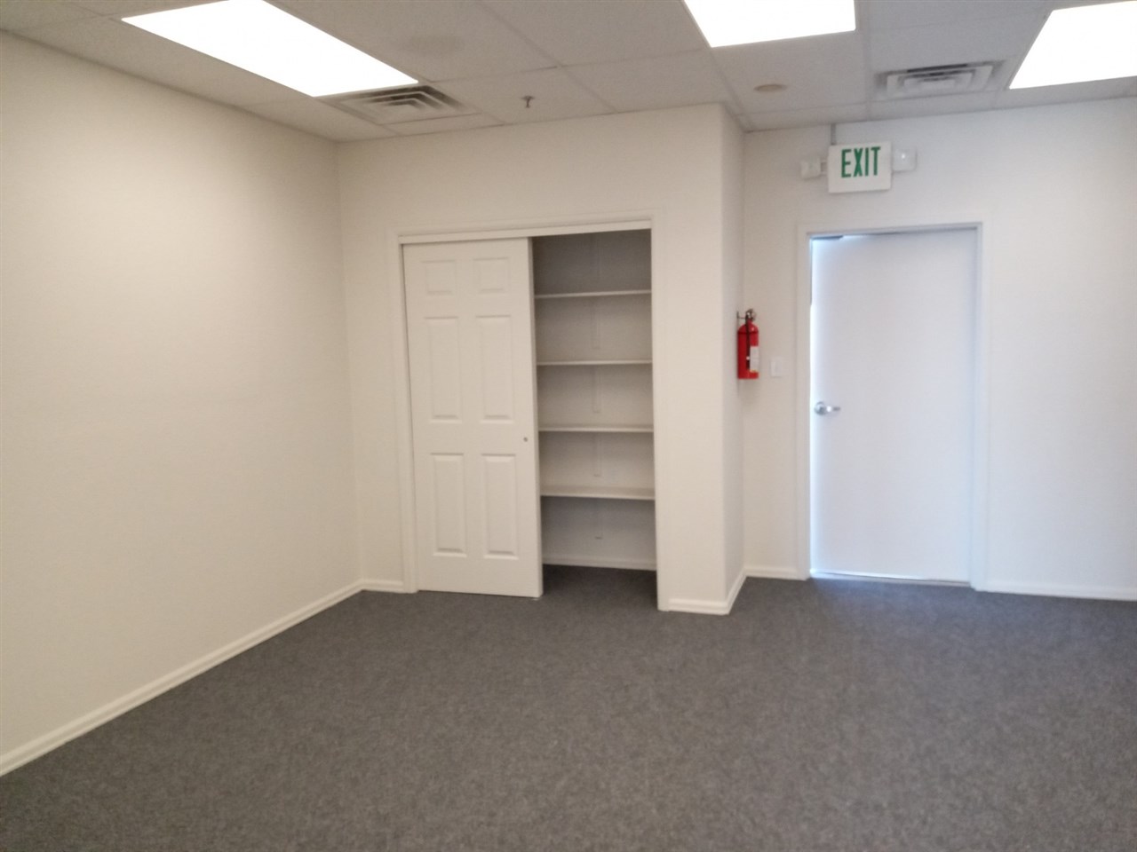 2477 Commerce Boulevard Property Photo 4