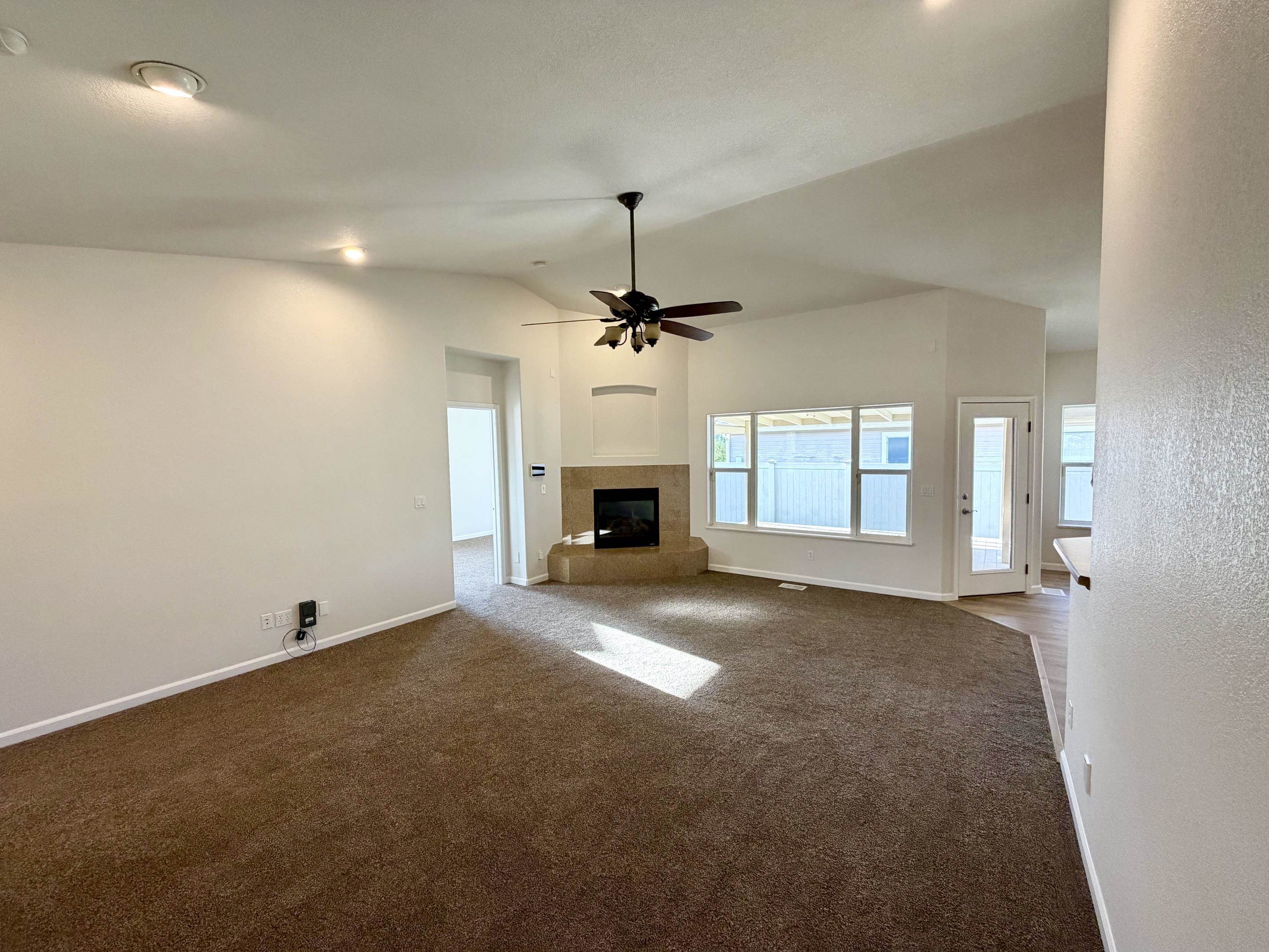 703 Comstock Drive Property Photo 8