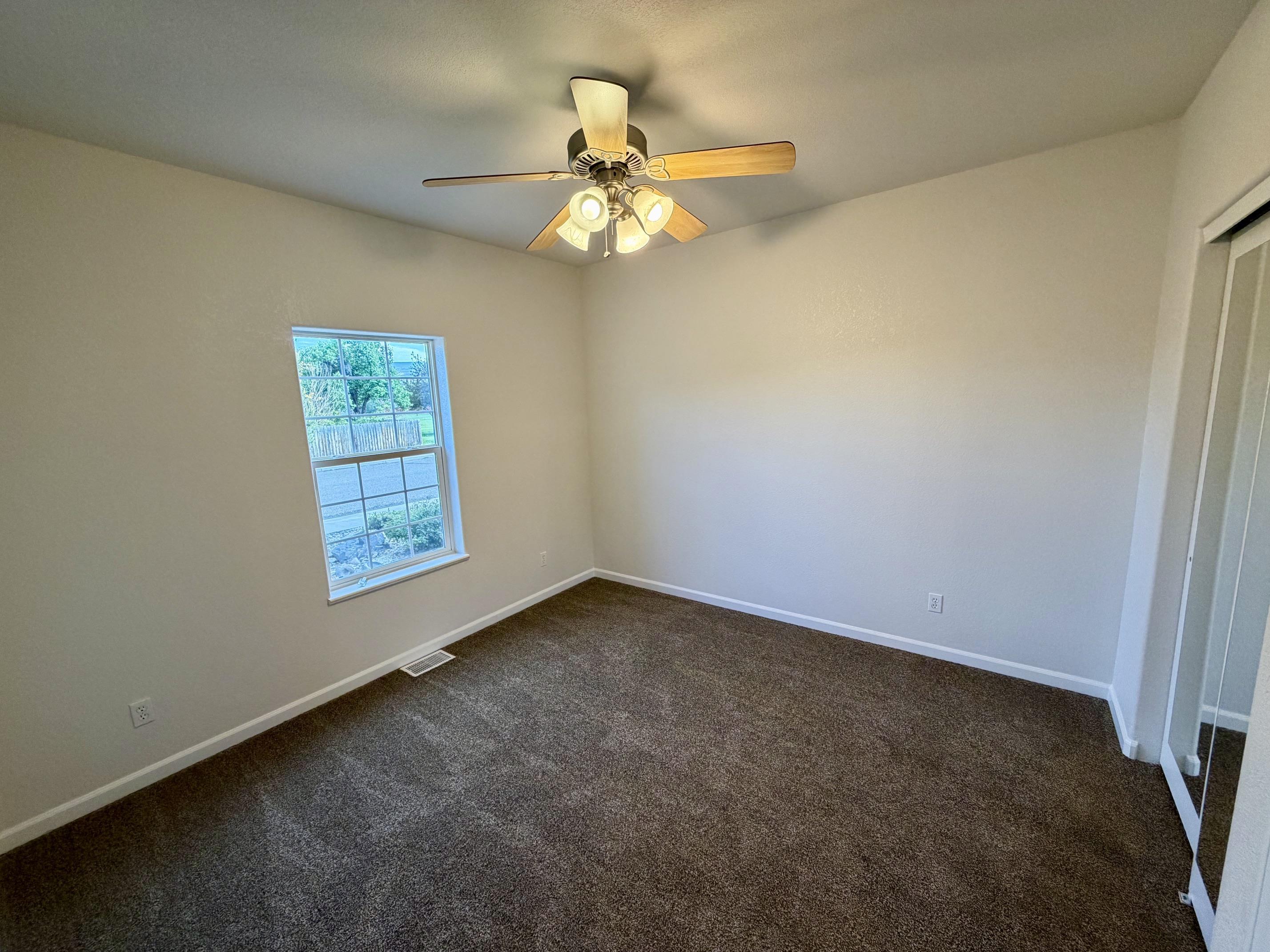 703 Comstock Drive Property Photo 15