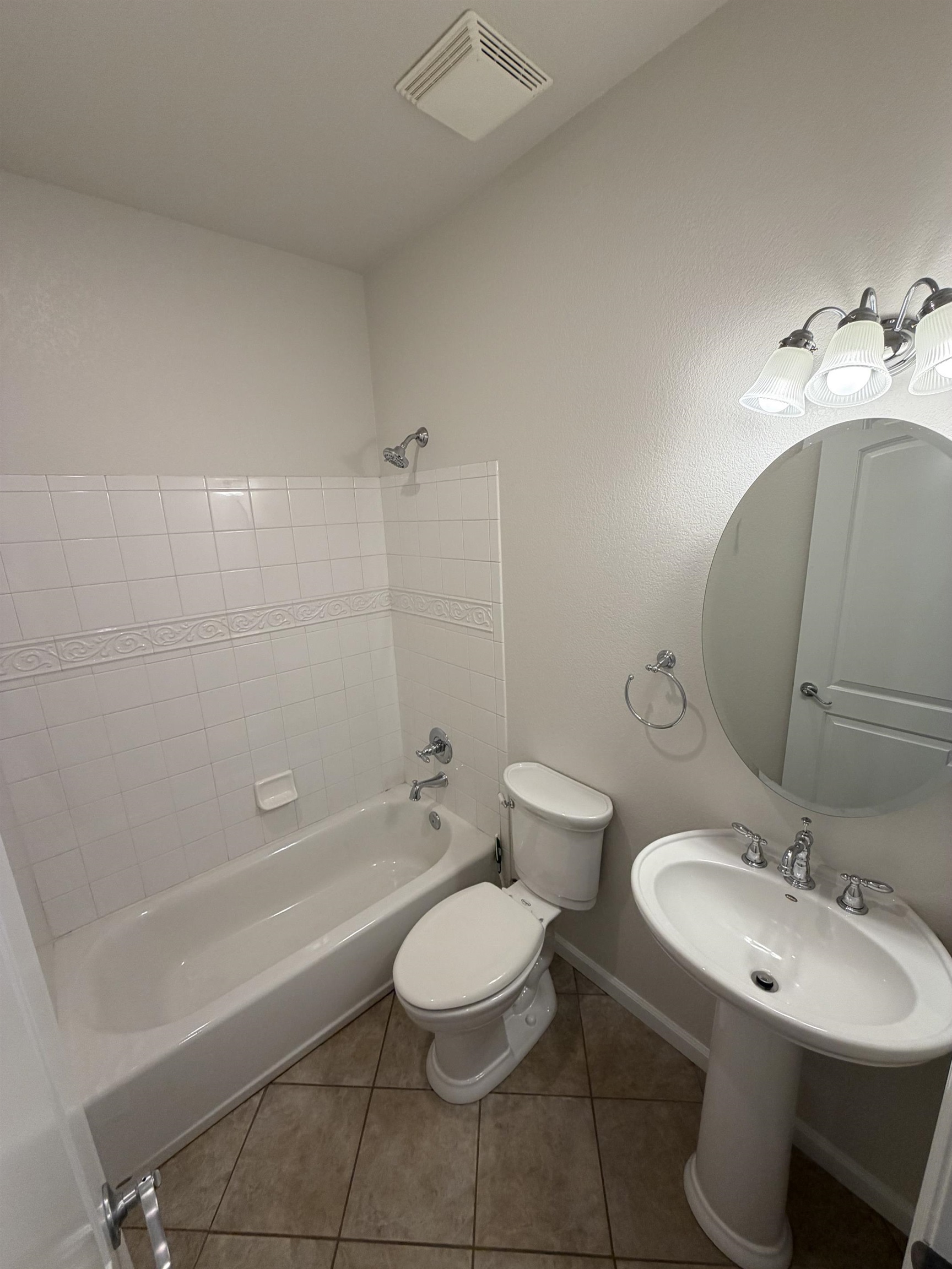 703 Comstock Drive Property Photo 16