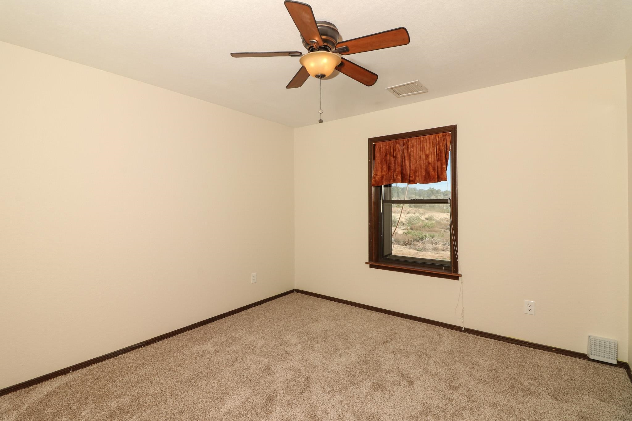 2579 H 3/4 Road Property Photo 18