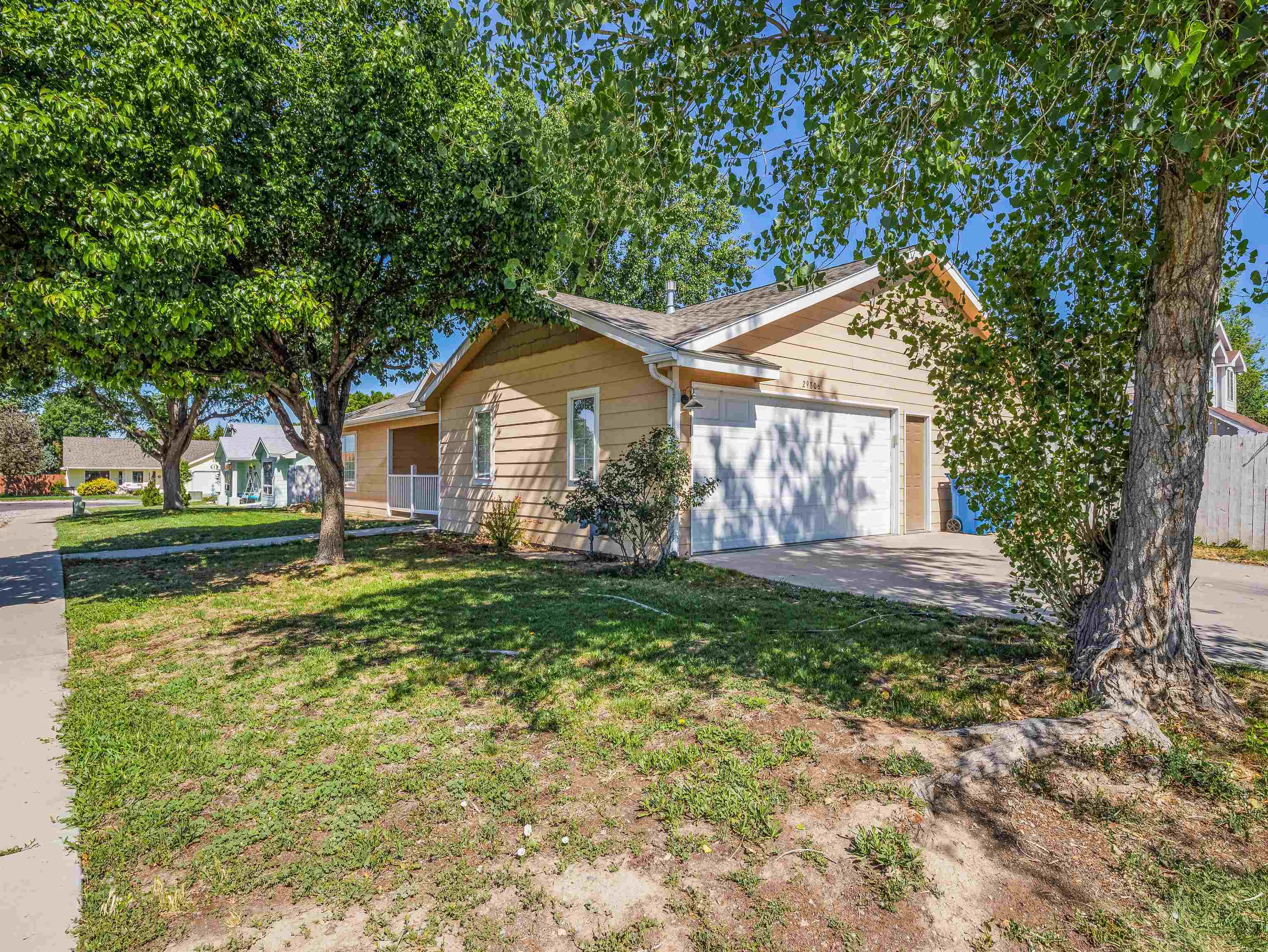 2980 1/2 Redbud Court Property Photo 2