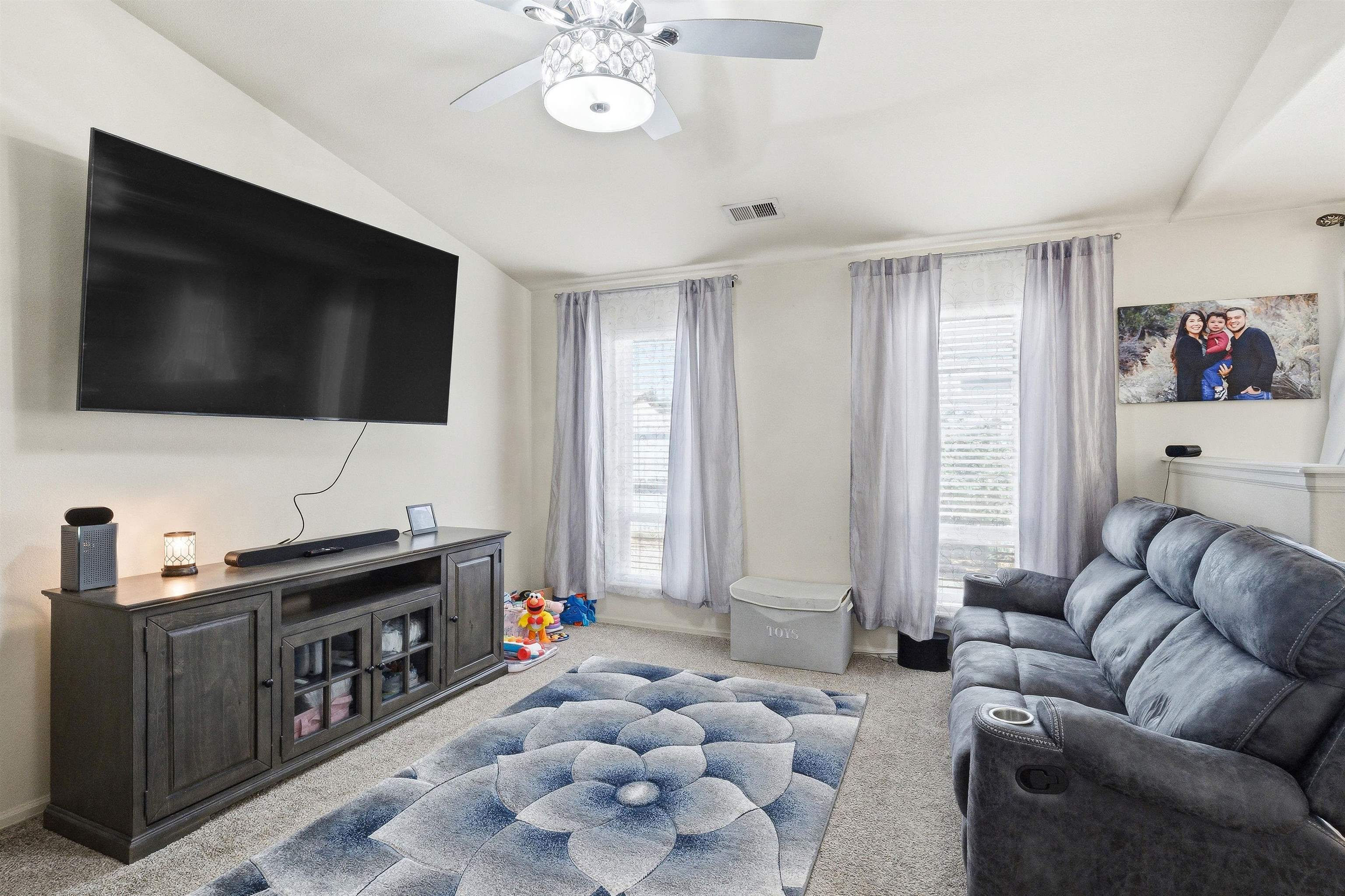 2980 1/2 Redbud Court Property Photo 3