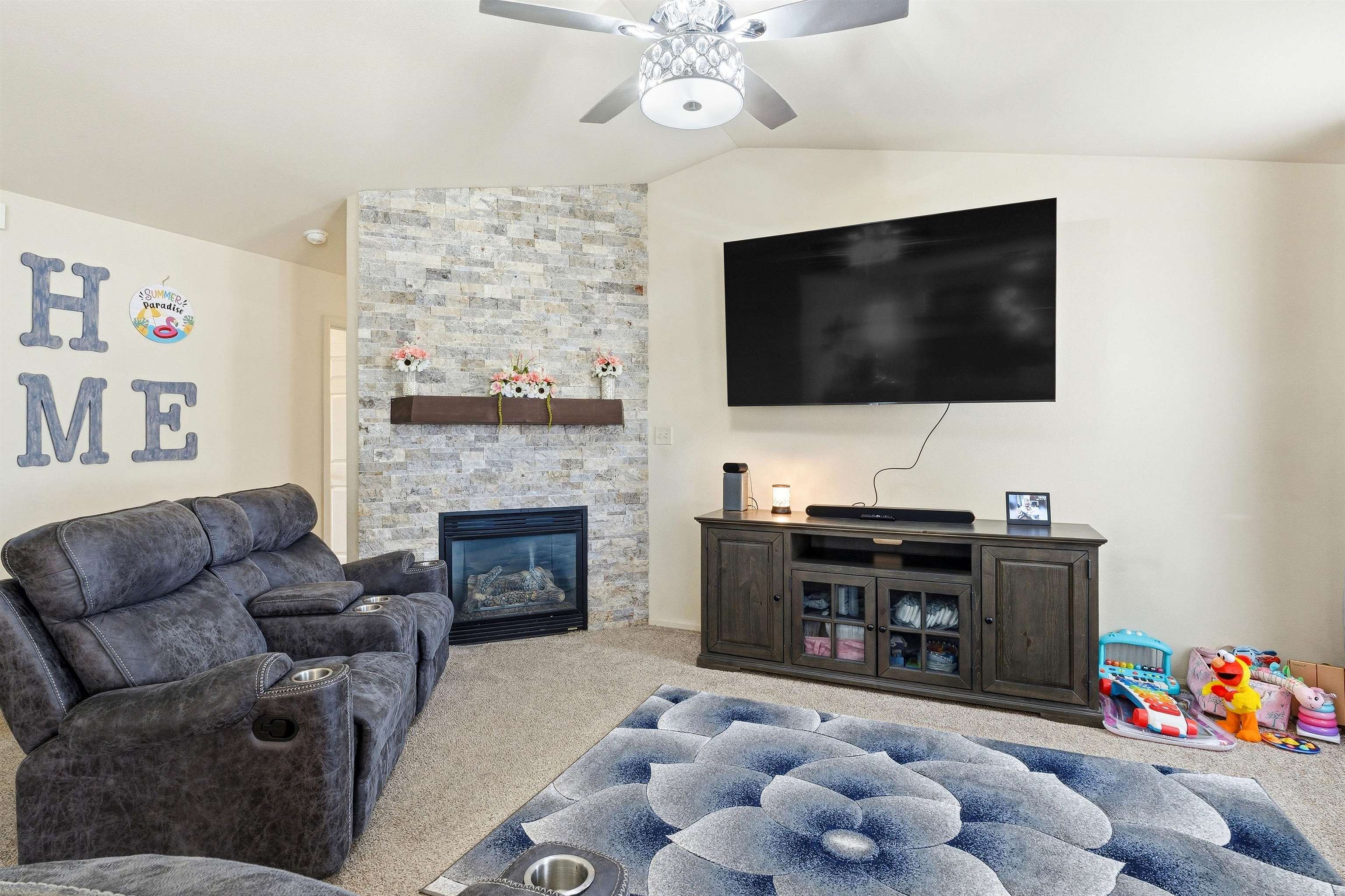 2980 1/2 Redbud Court Property Photo 4