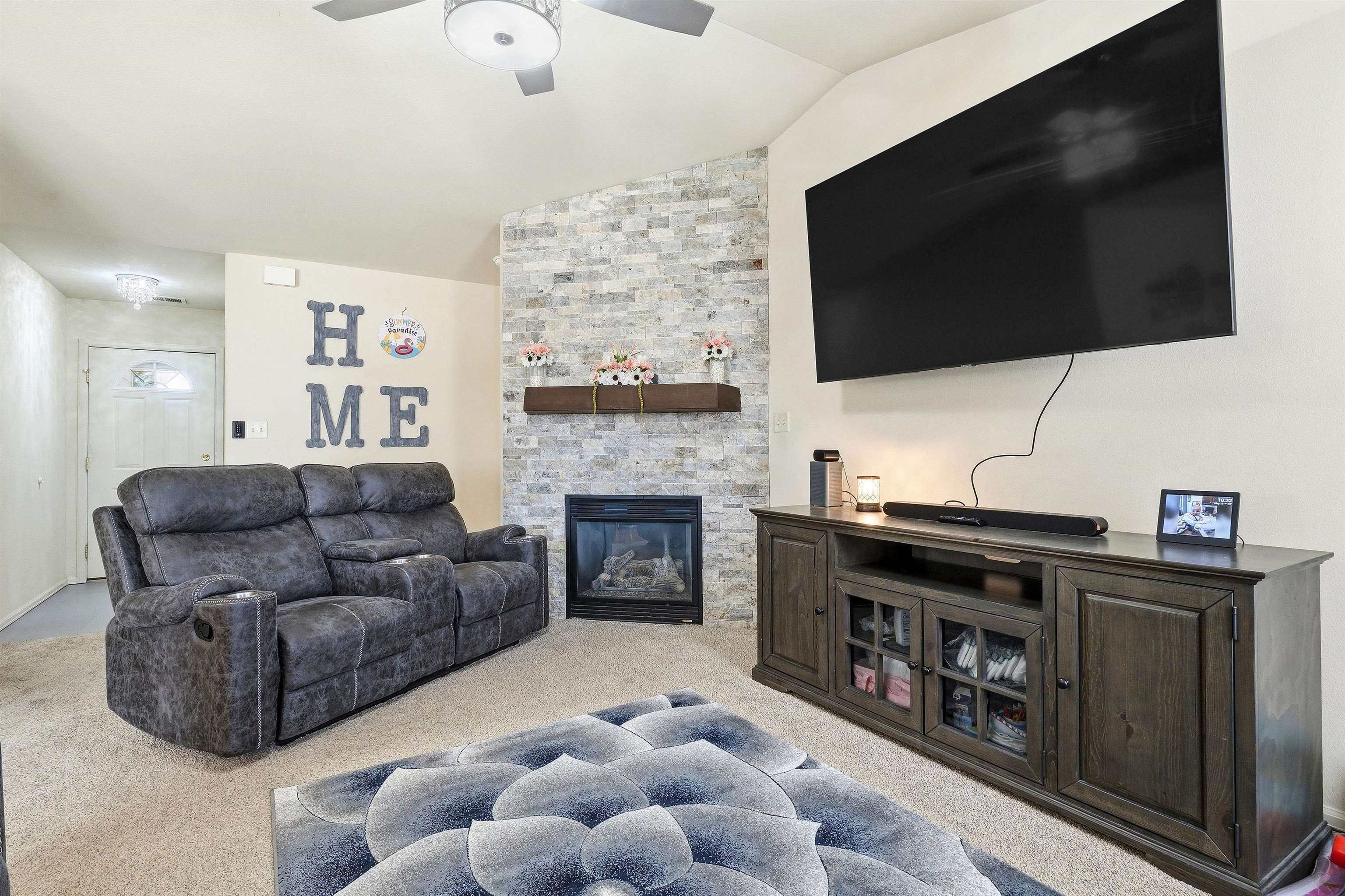 2980 1/2 Redbud Court Property Photo 5
