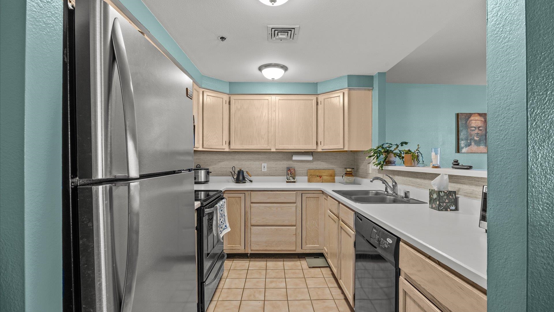 1111 Horizon Drive Property Photo 4