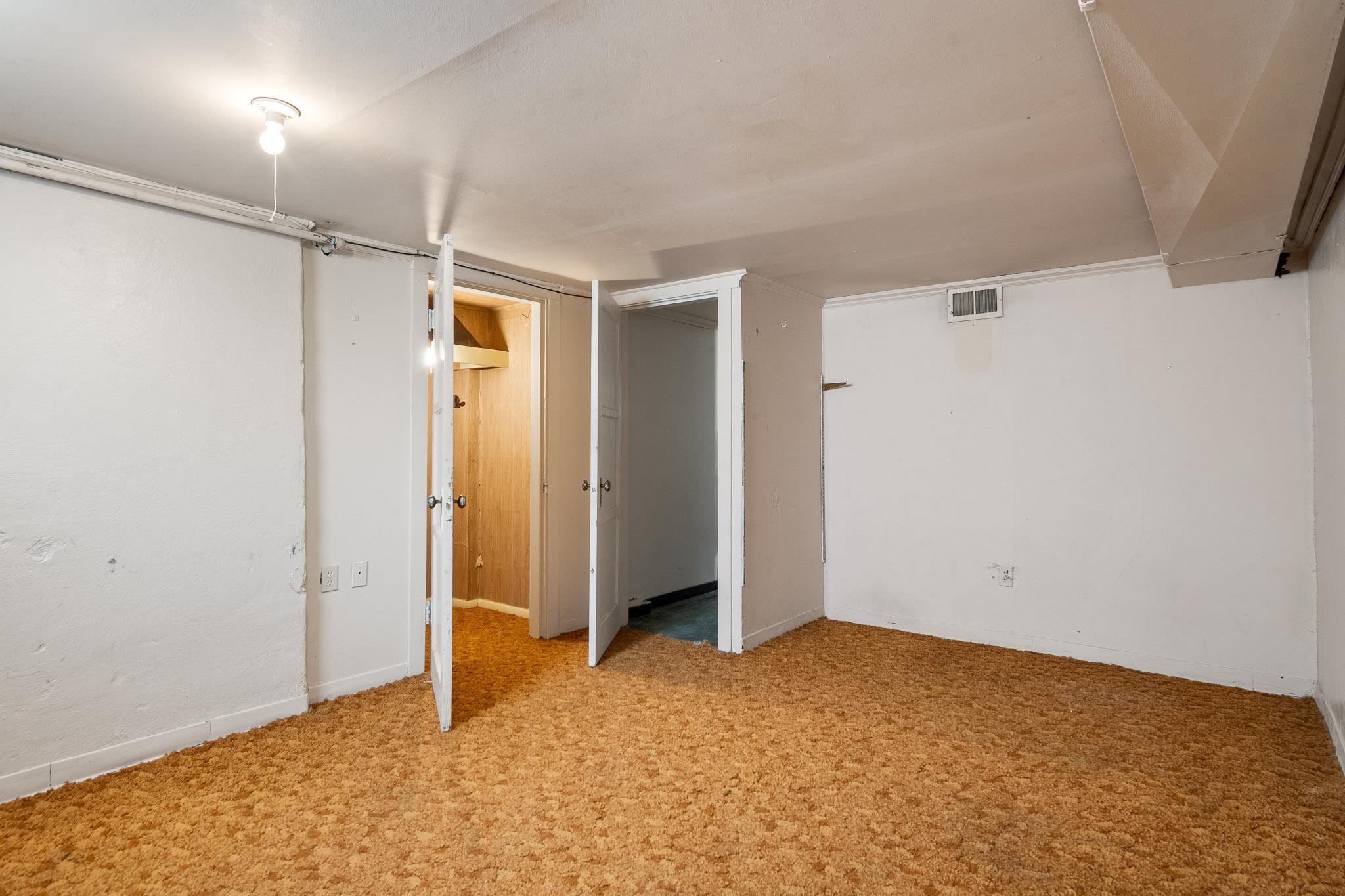 829 Leon Street Property Photo 26