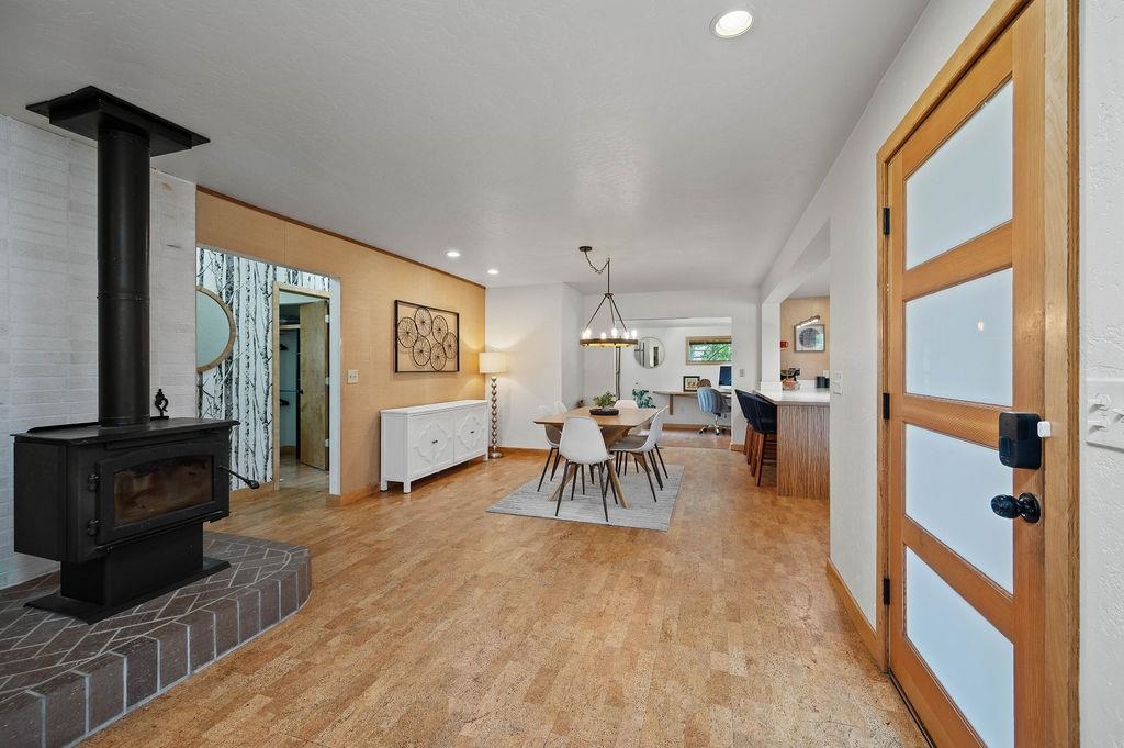2352 E Road Property Photo 3
