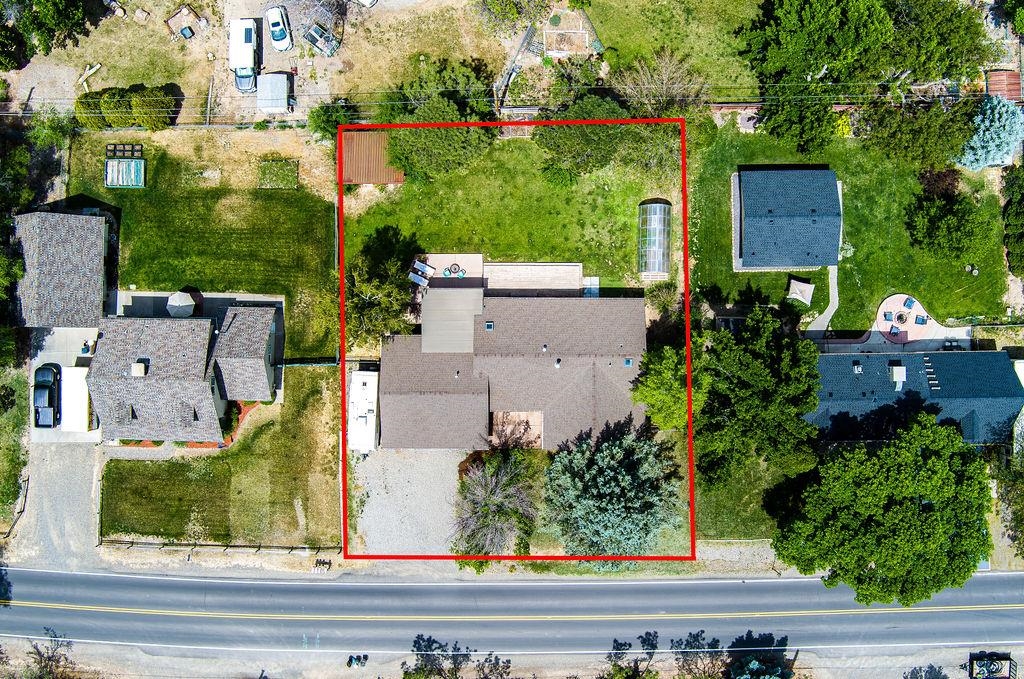 2352 E Road Property Photo 33