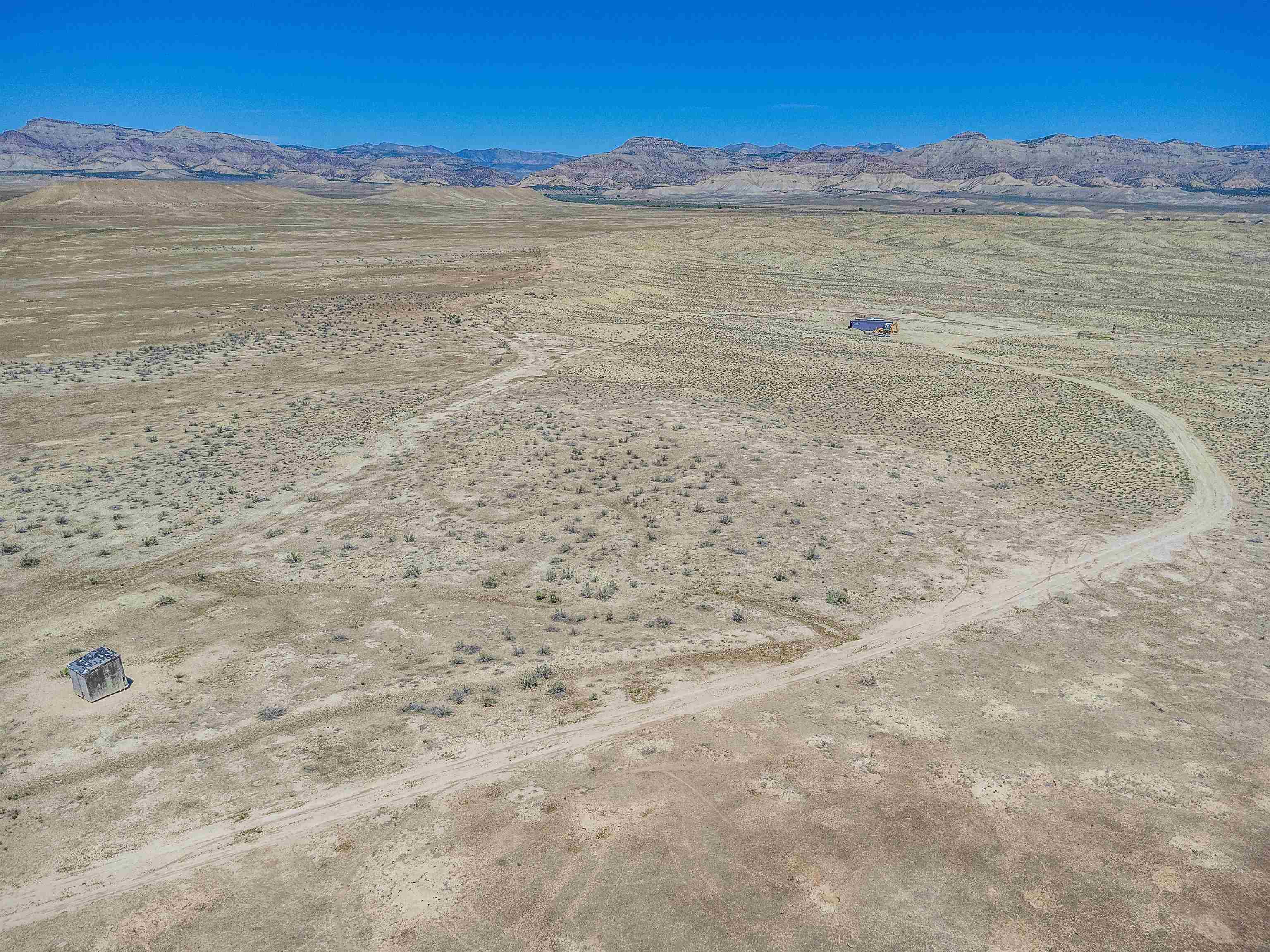 2076 16 Road Property Photo 28
