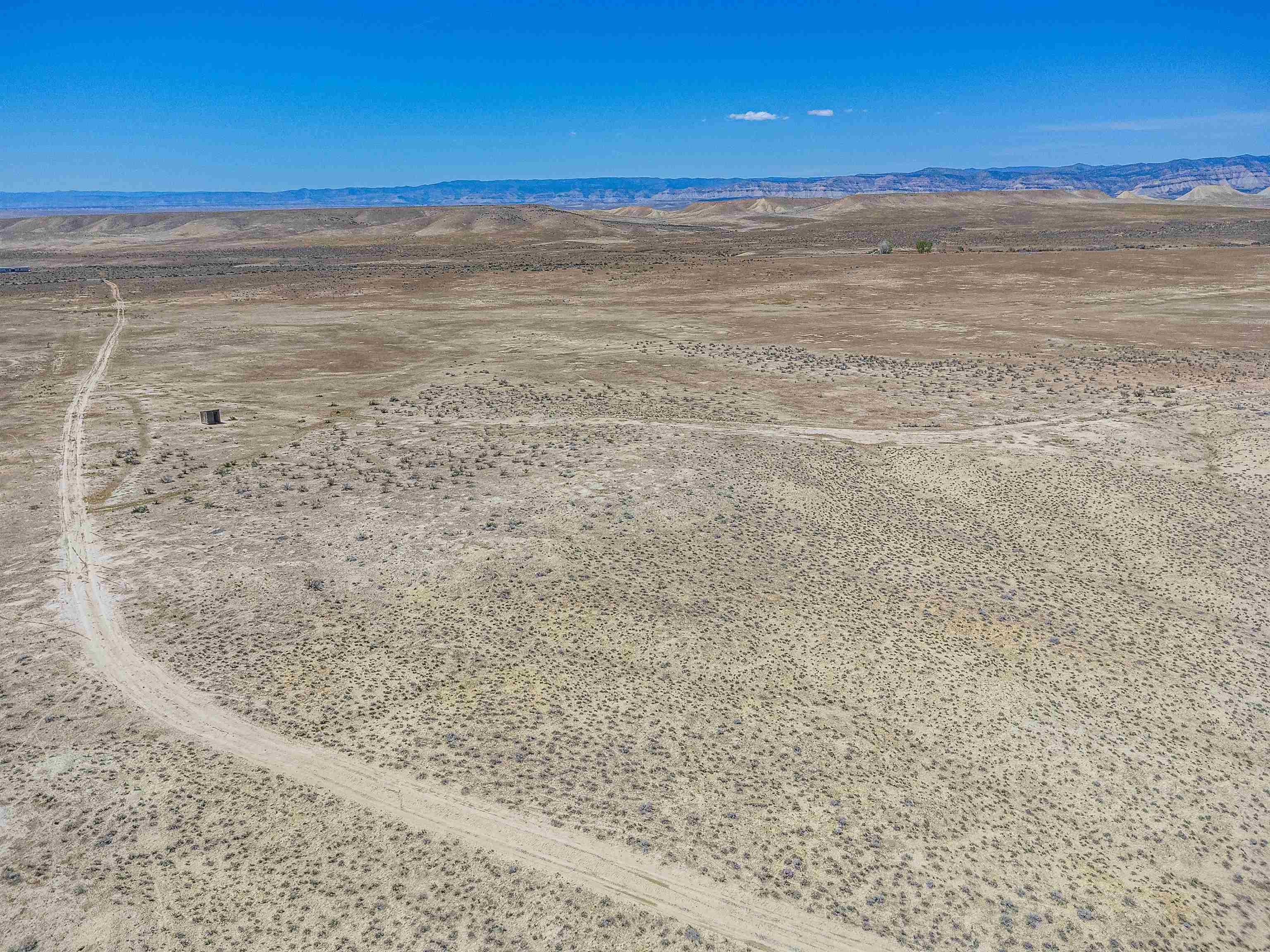 2076 16 Road Property Photo 29