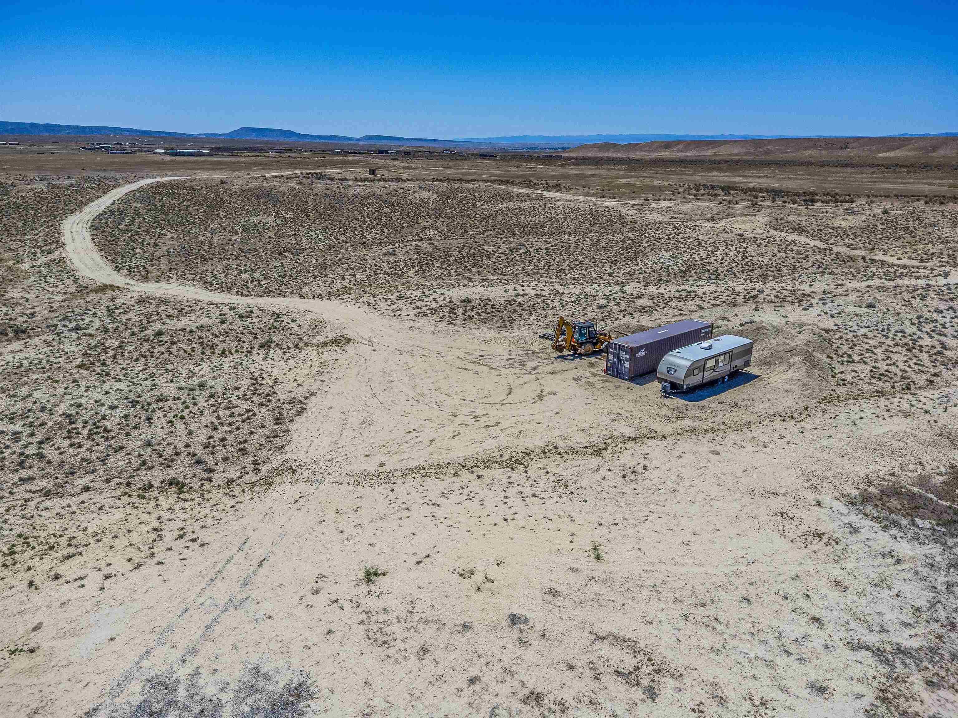2088 16 Road Property Photo 3