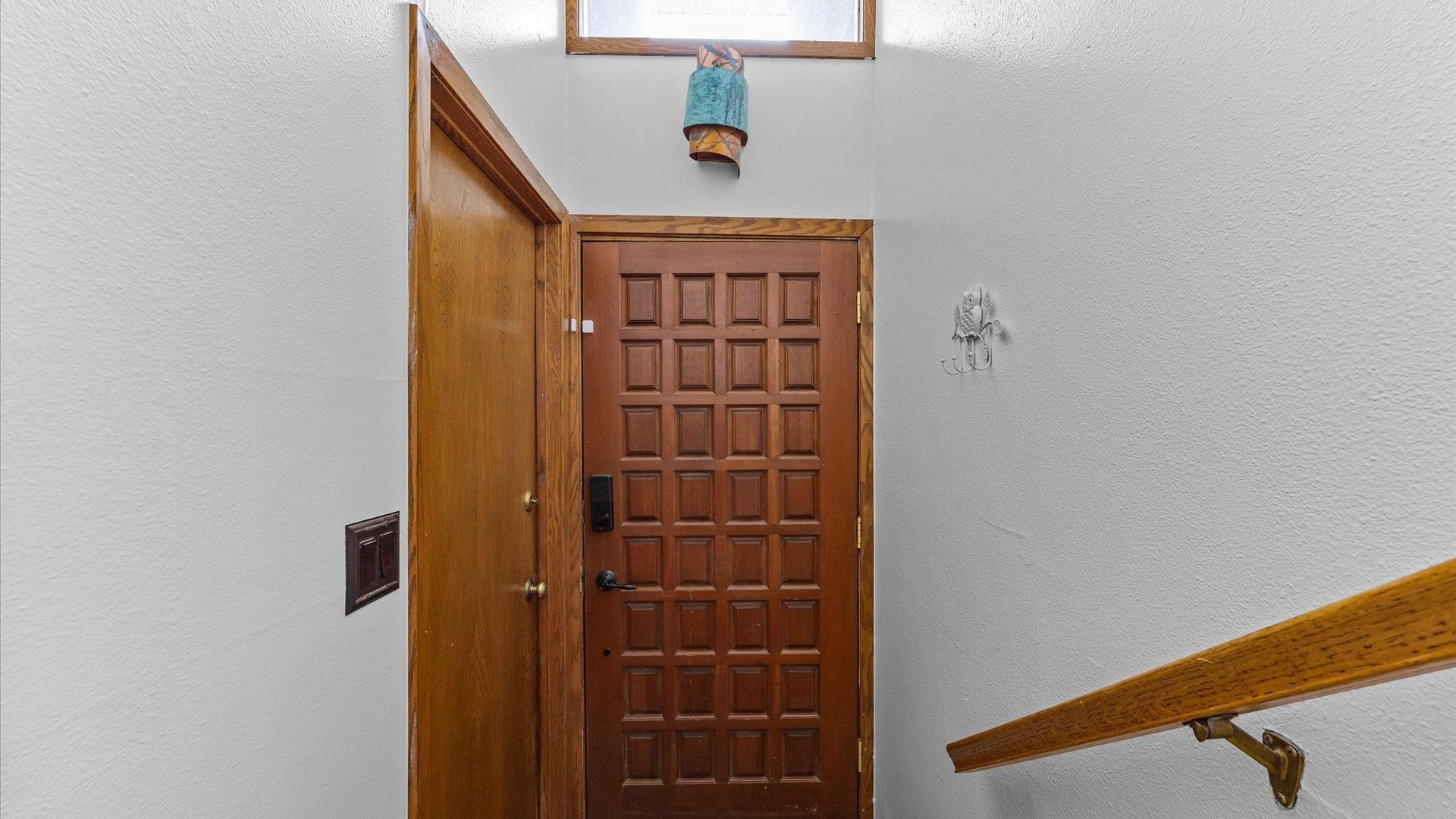 385 Explorer Court Property Photo 4