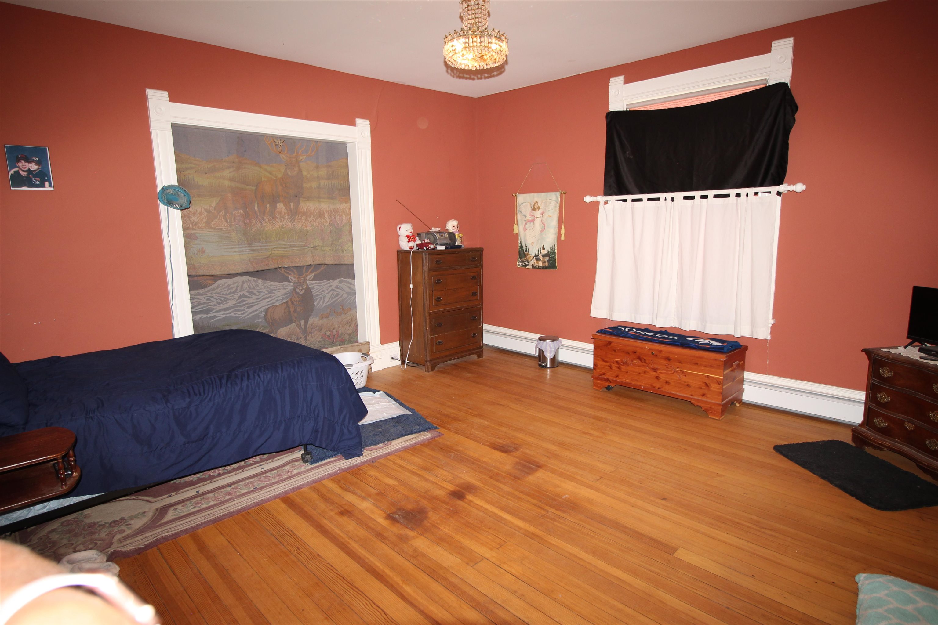 1150 E 7th Street Property Photo 5