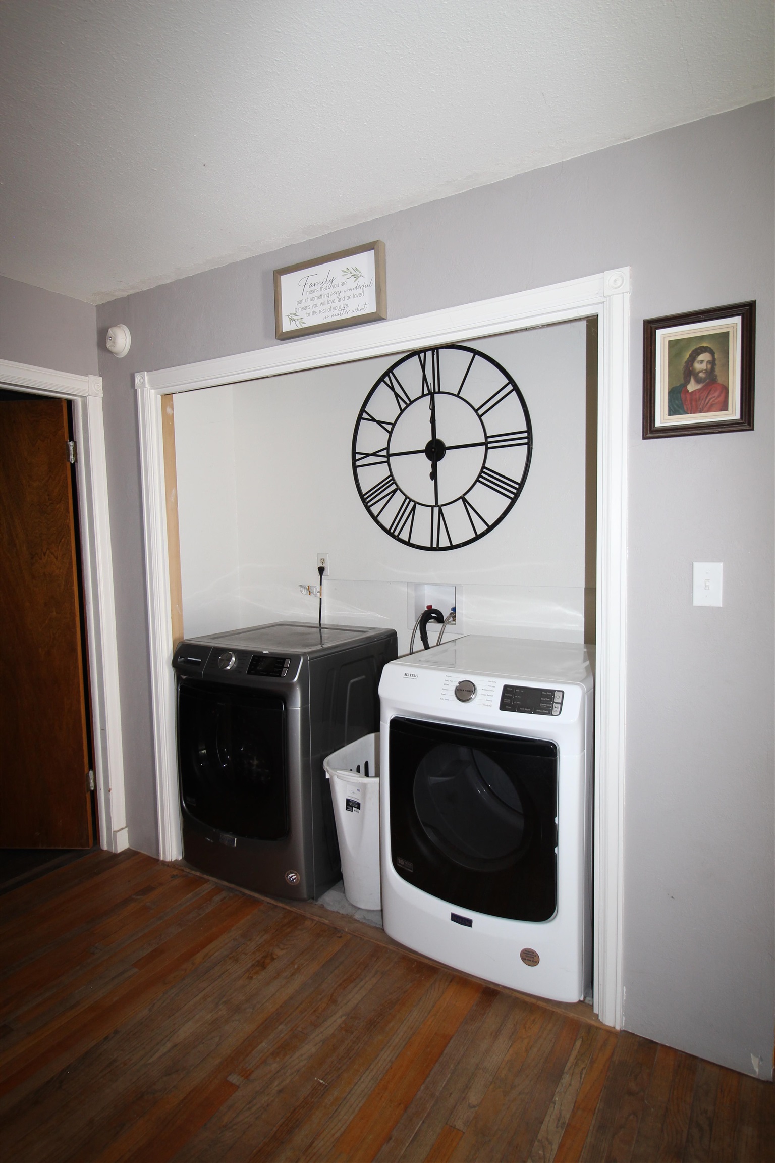 1150 E 7th Street Property Photo 14