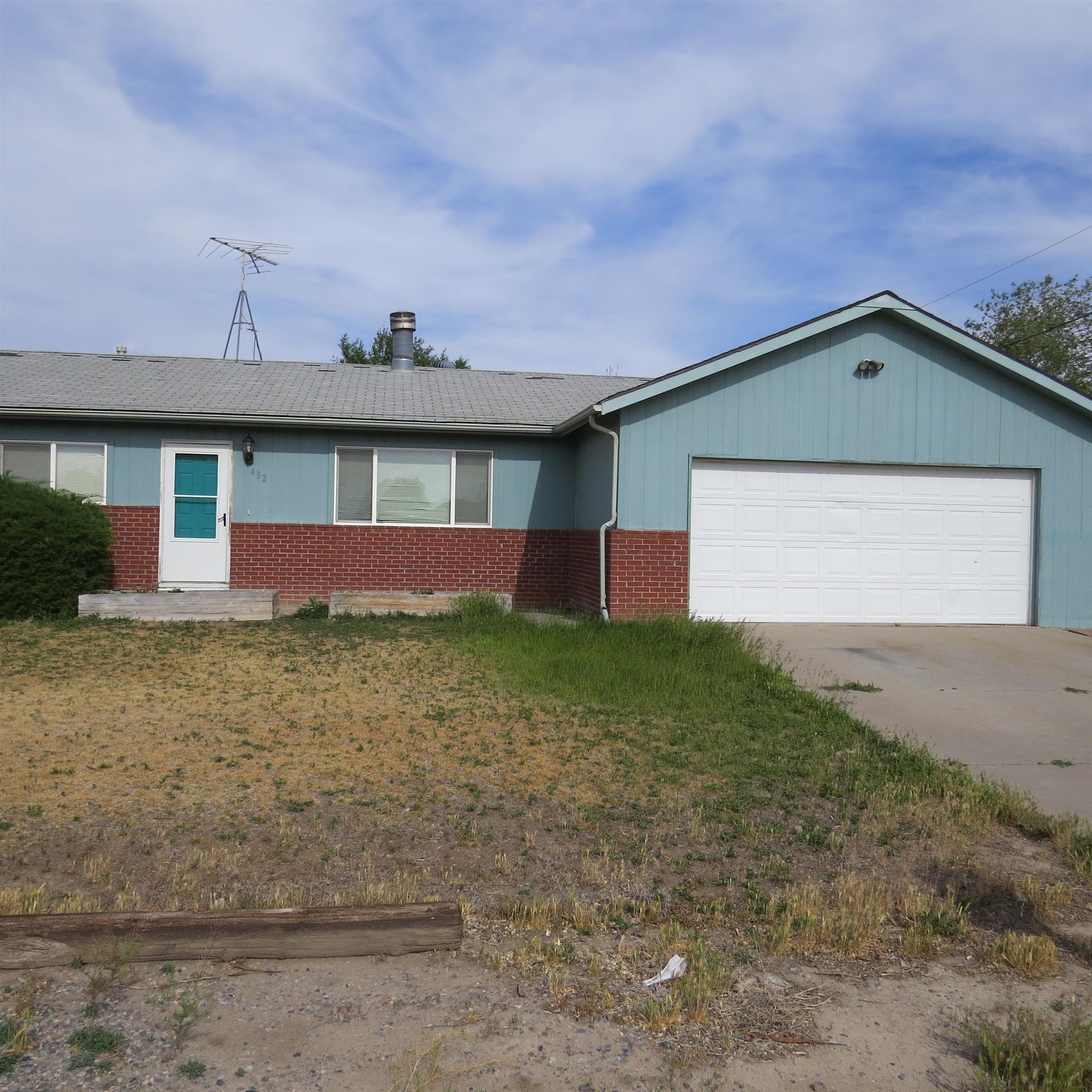 432 32 3/8 Road Property Photo 1