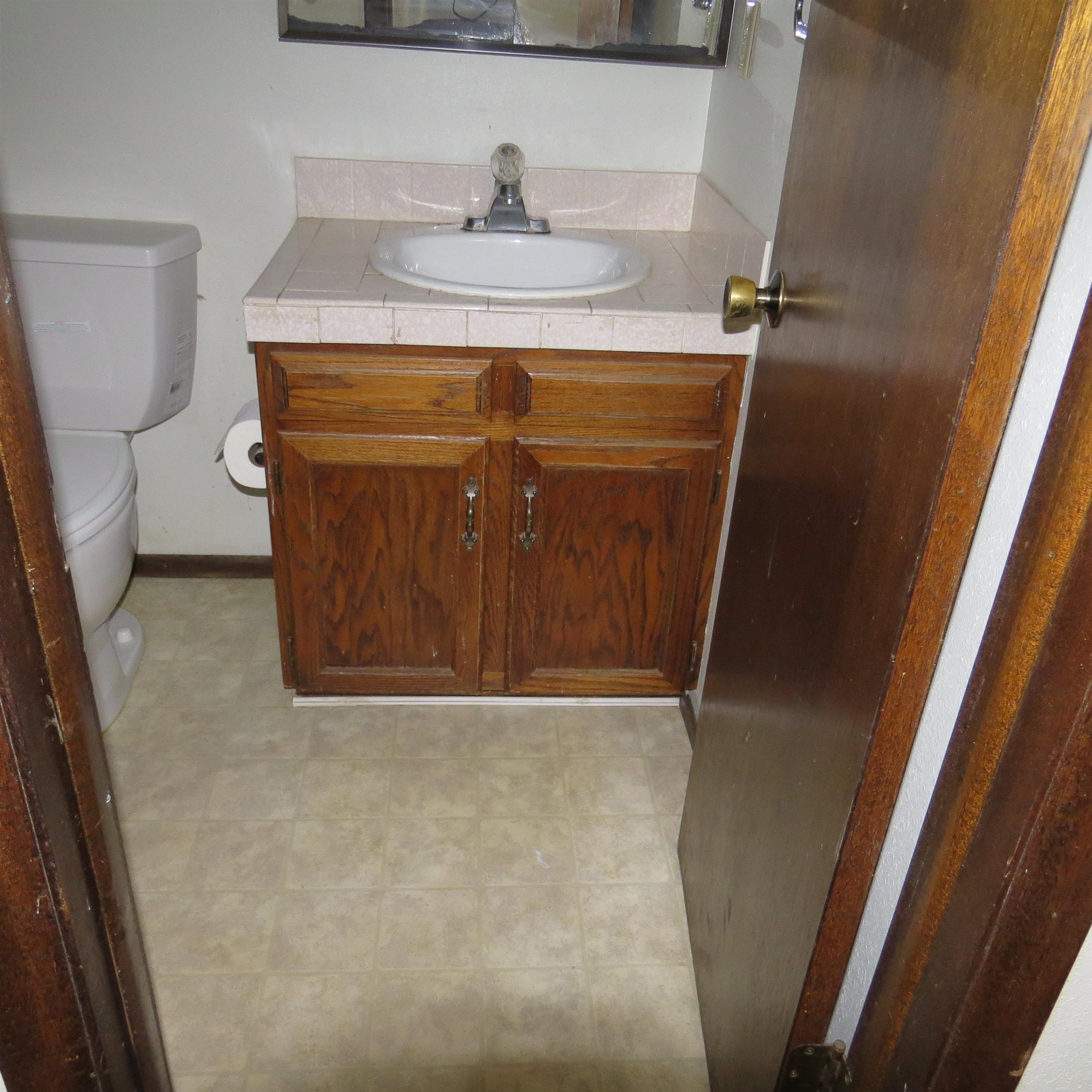 432 32 3/8 Road Property Photo 9