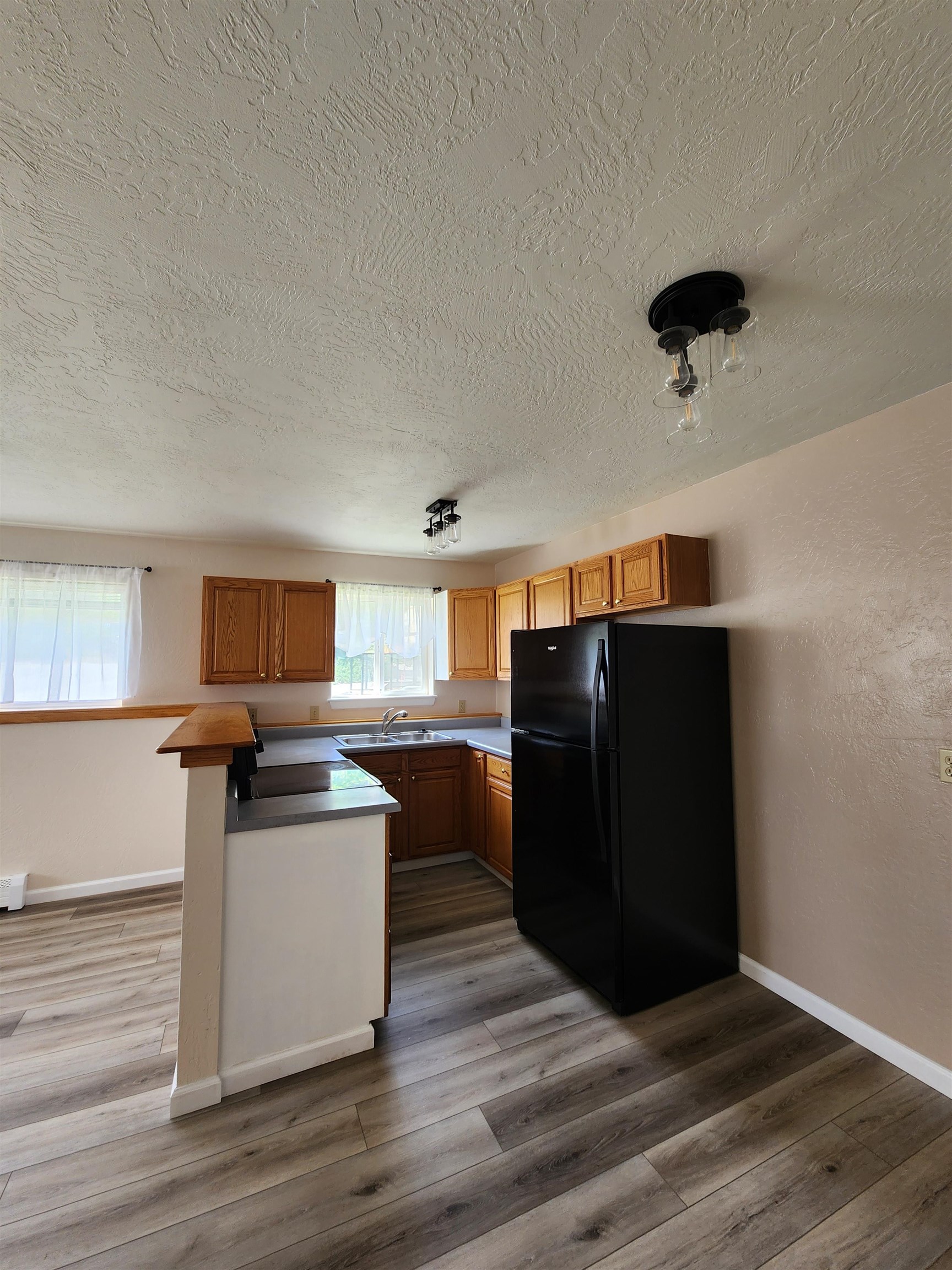 883 Taughenbaugh Boulevard Property Photo 7