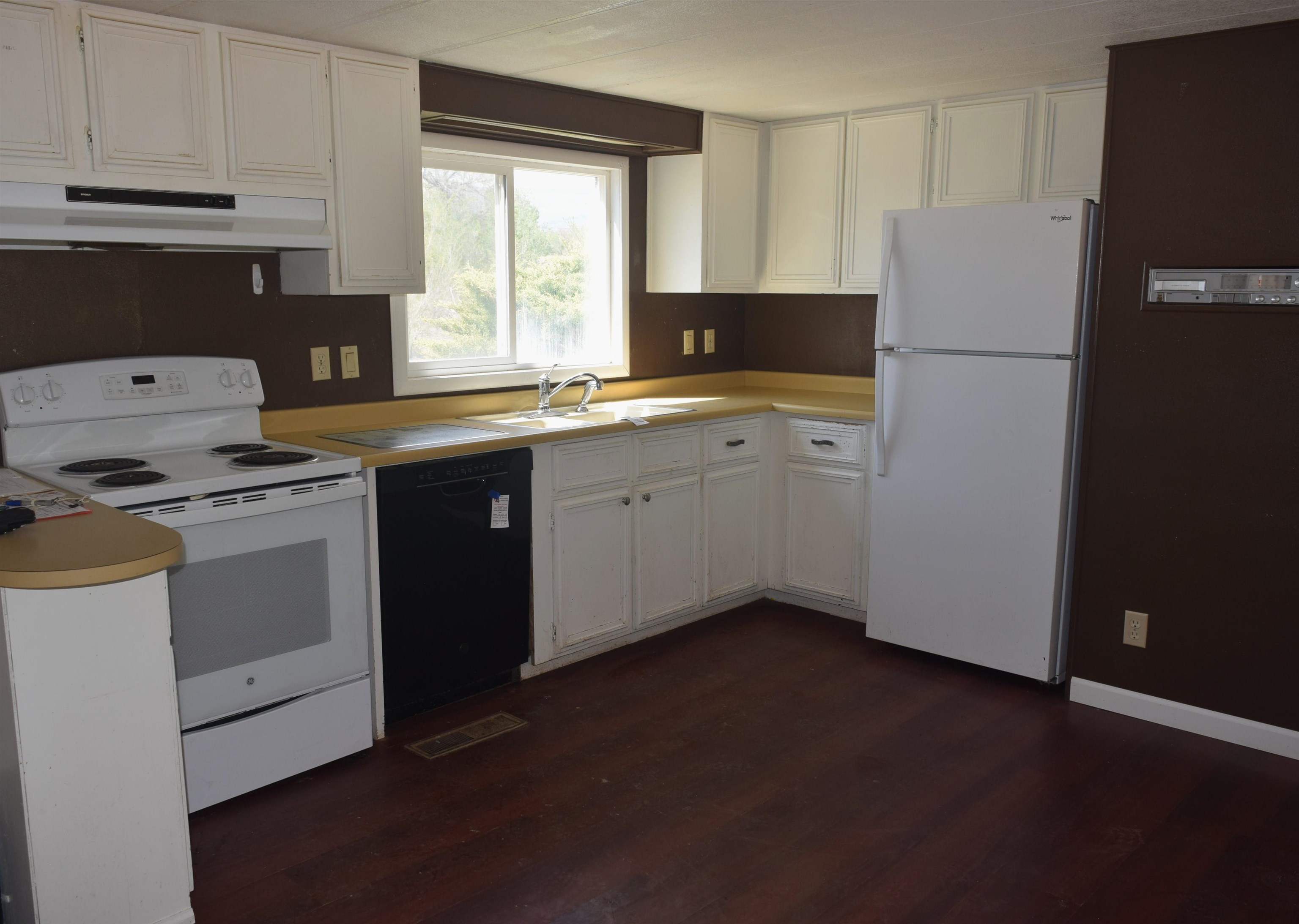 10536 Highway 65 Property Photo 5