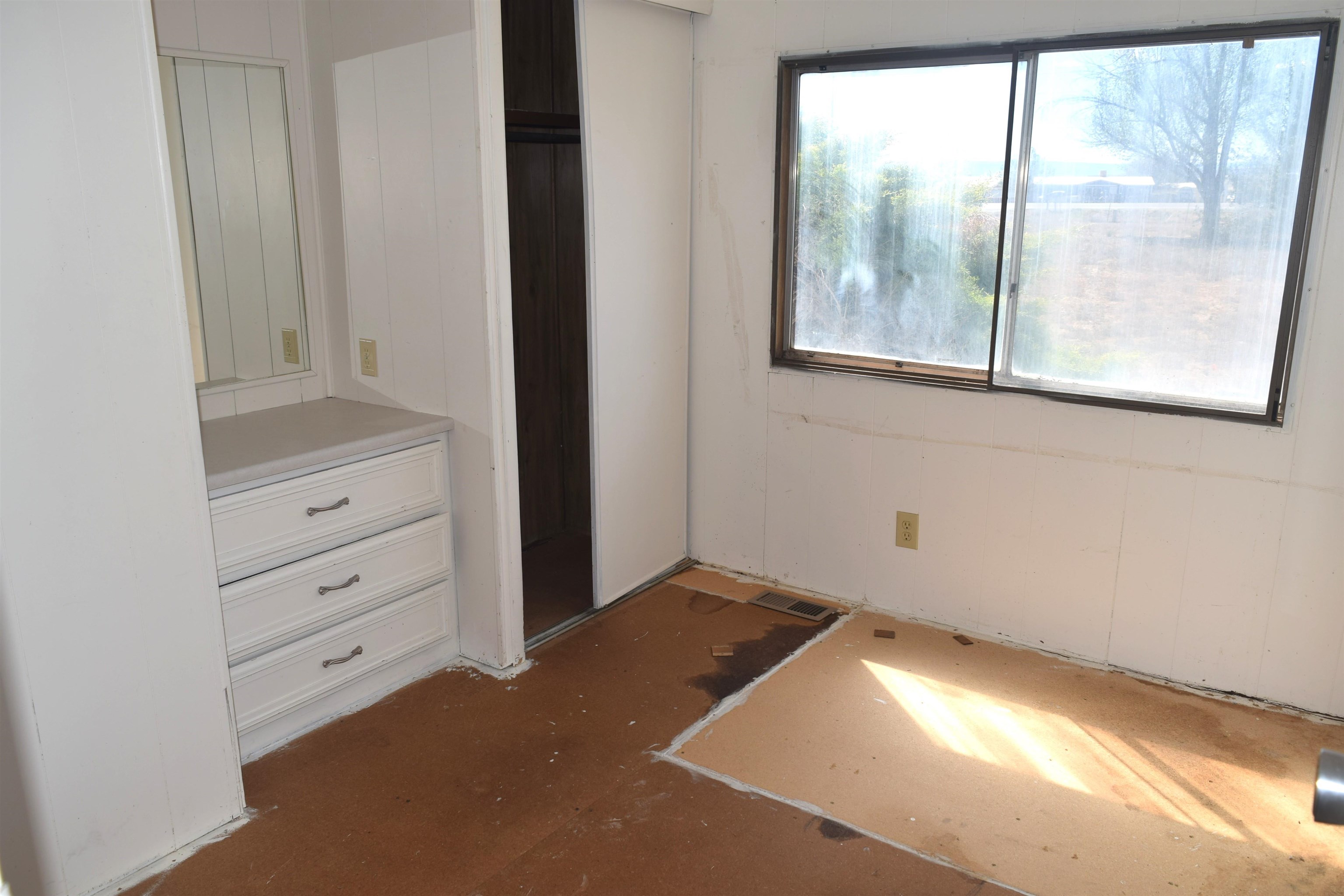 10536 Highway 65 Property Photo 7