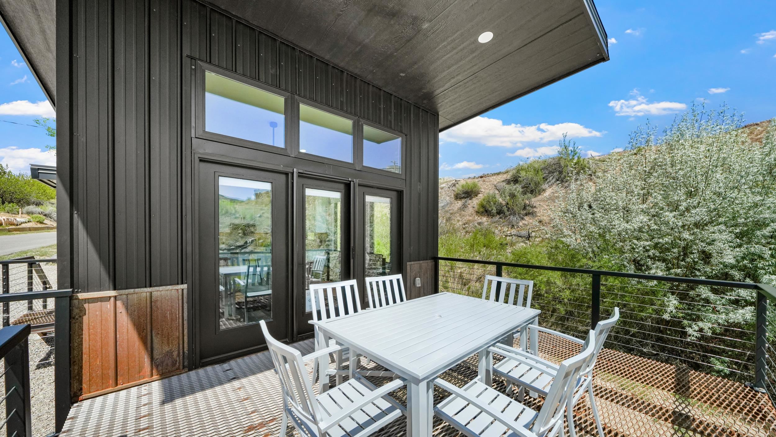 811 Rapid Creek Road Property Photo 18