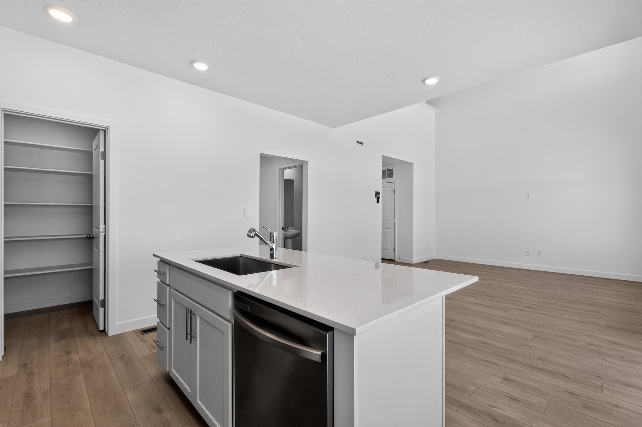 2138 Moon Beam Place Property Photo 10