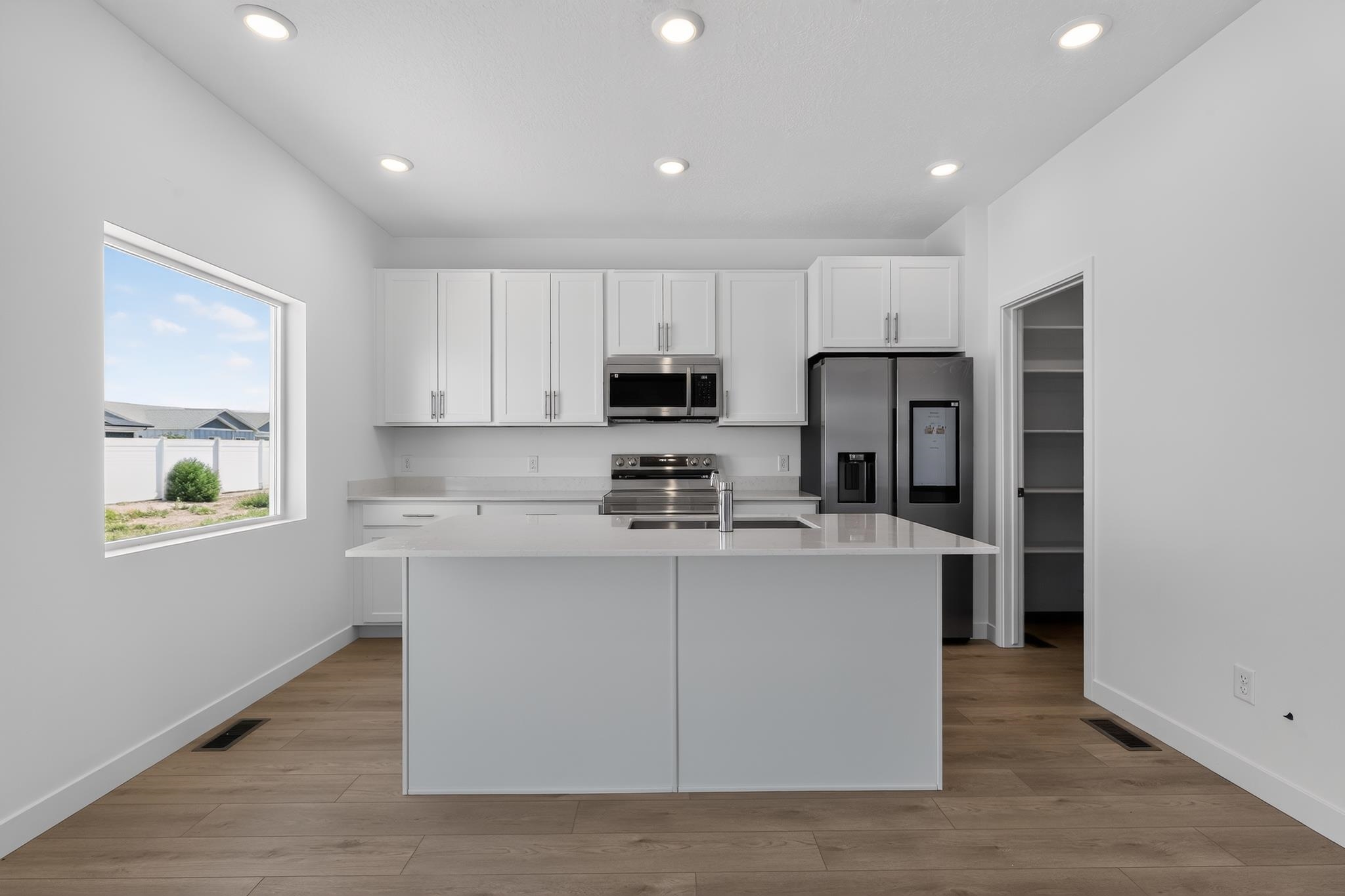 2138 Moon Beam Place Property Photo 13