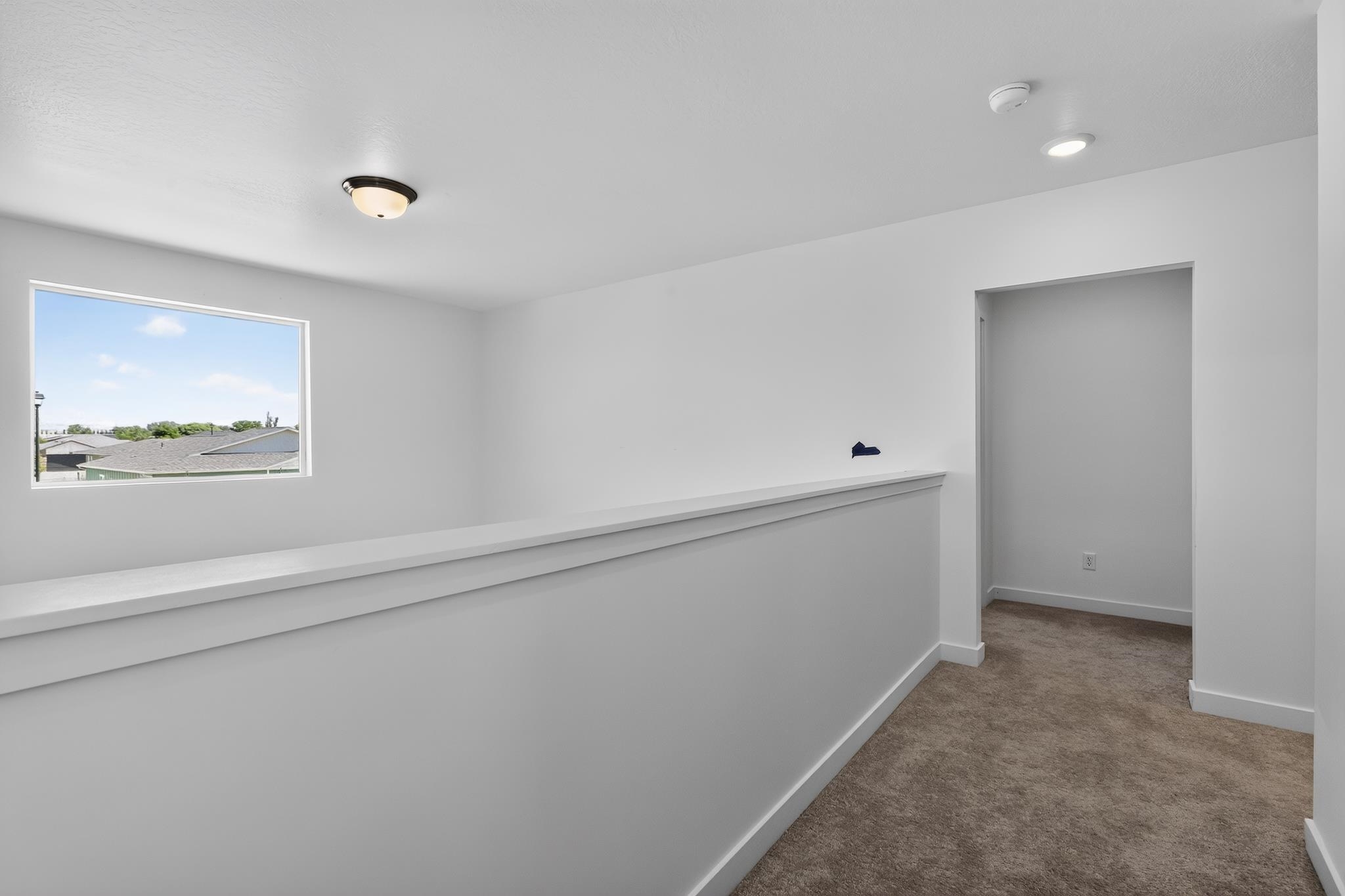 2138 Moon Beam Place Property Photo 32